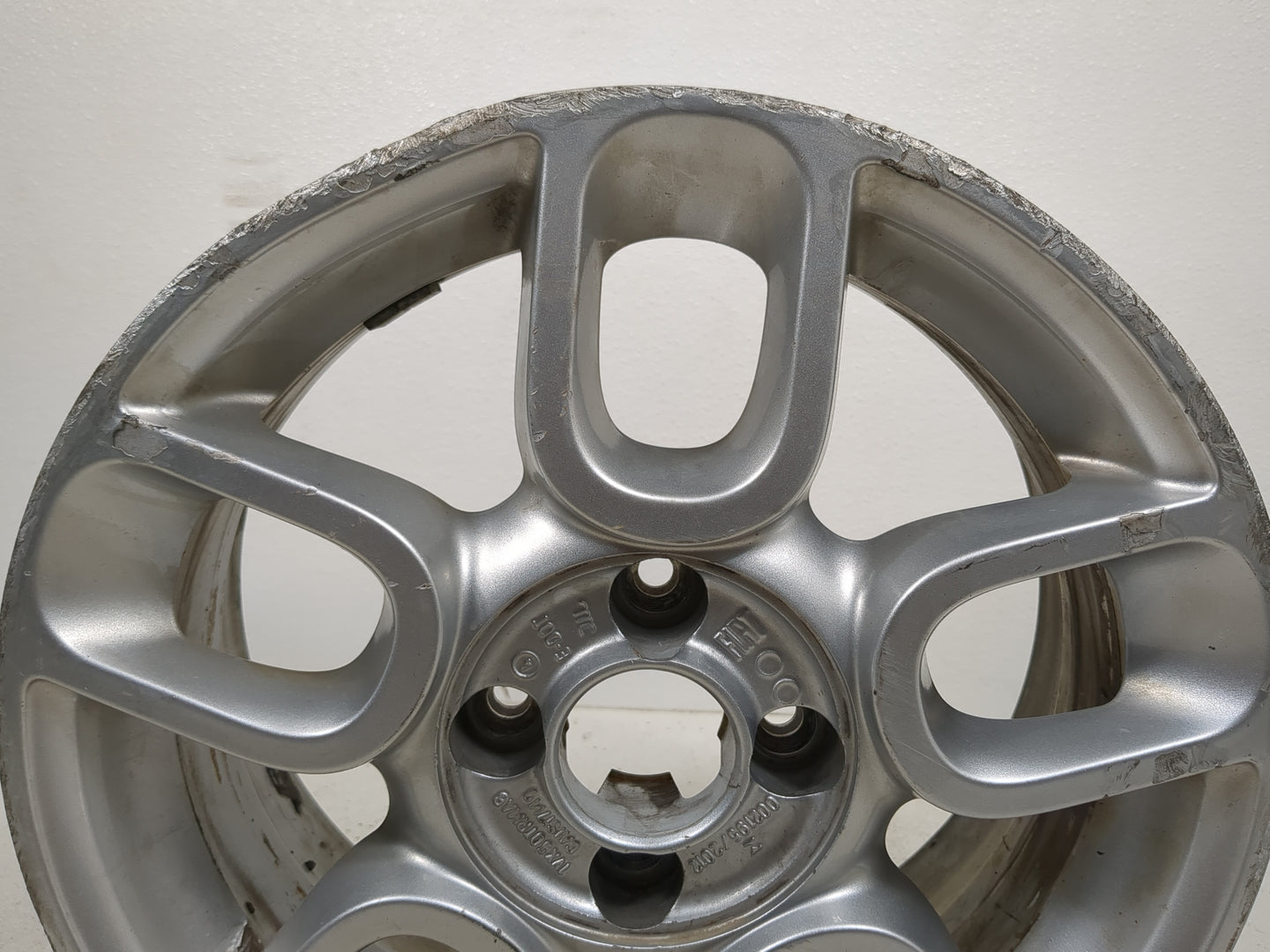 2012-2018 Fiat 500 Oem Wheel Rim - Oemusedautoparts1.com