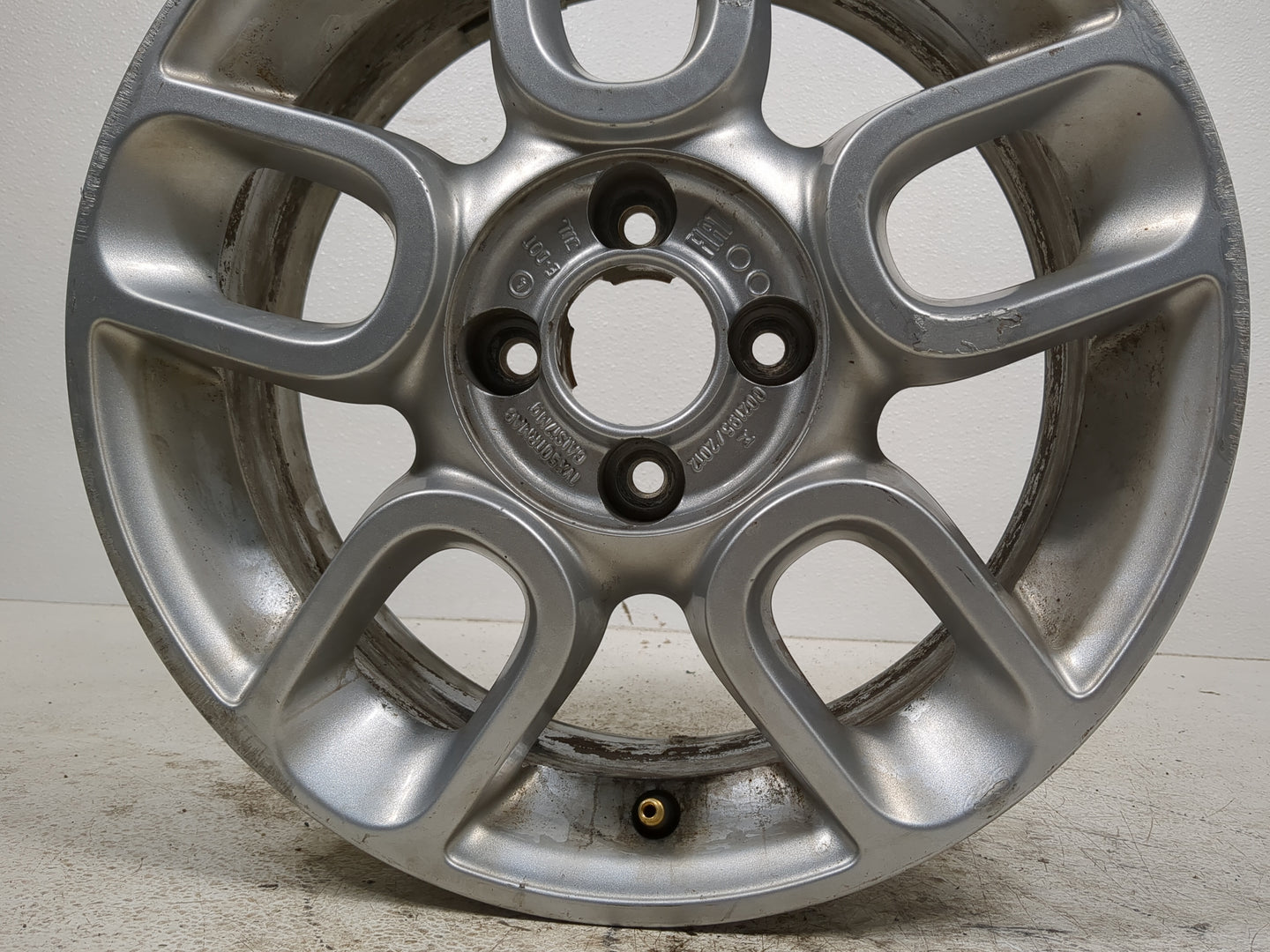 2012-2018 Fiat 500 Oem Wheel Rim - Oemusedautoparts1.com