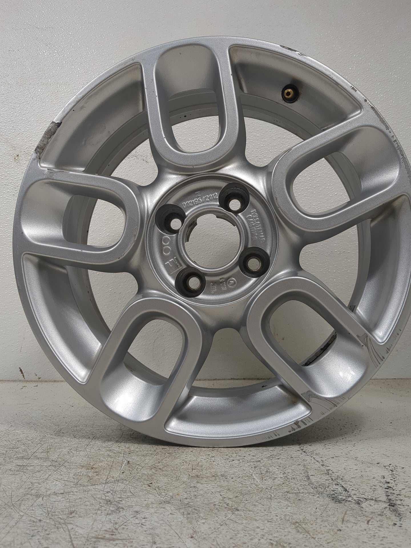 2012-2018 Fiat 500 Oem Wheel Rim - Oemusedautoparts1.com
