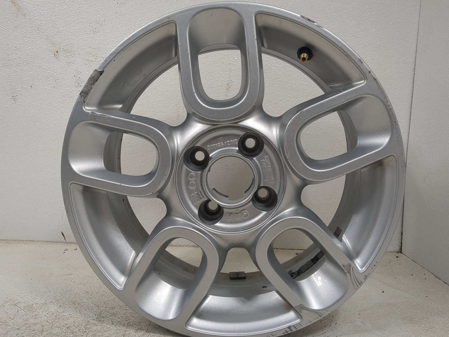 2012-2018 Fiat 500 Oem Wheel Rim - Oemusedautoparts1.com