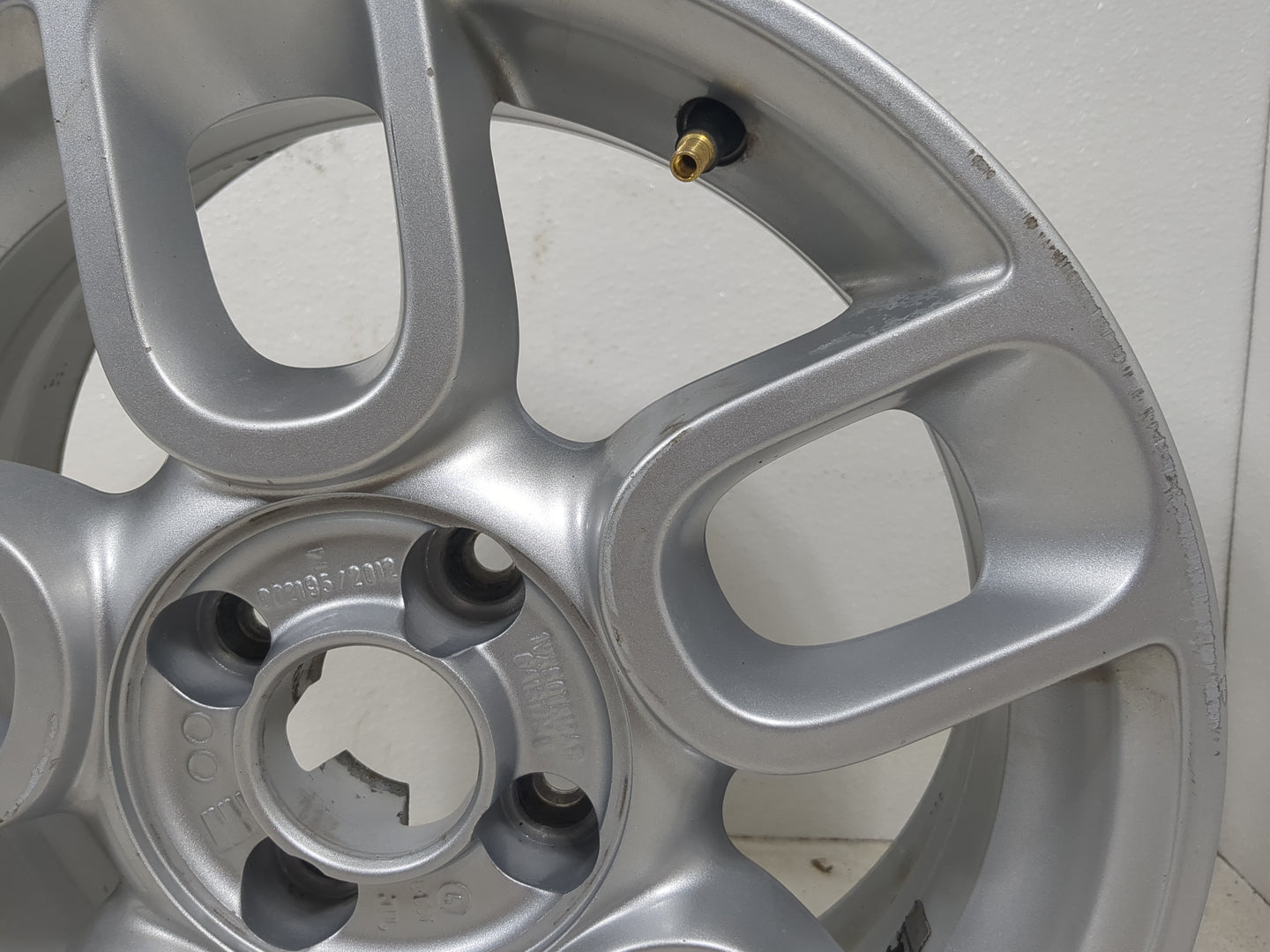 2012-2018 Fiat 500 Oem Wheel Rim - Oemusedautoparts1.com