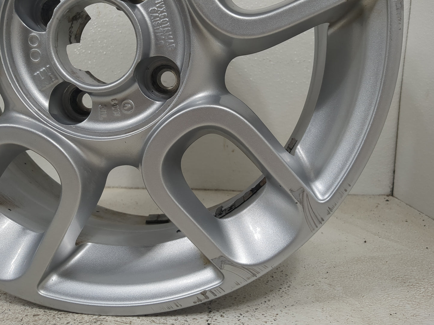 2012-2018 Fiat 500 Oem Wheel Rim - Oemusedautoparts1.com