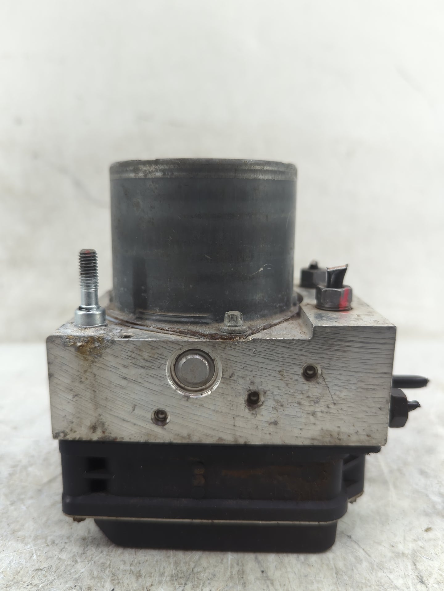 2012-2017 Fiat 500 ABS Pump Control Module Replacement Fits Fits 2012 2013 2014 2015 2016 2017 OEM Used Auto Parts - Oemused