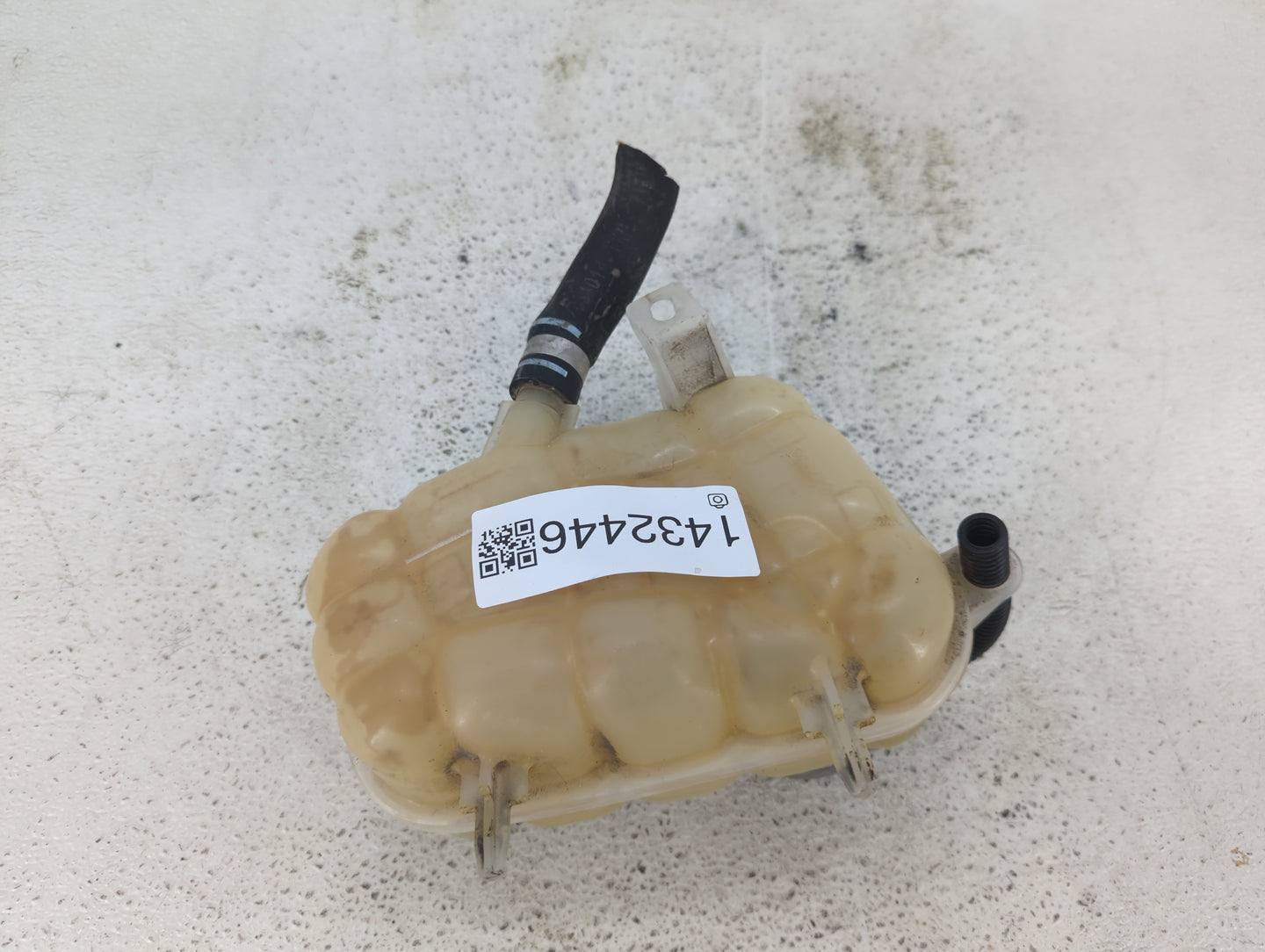 2012-2017 Fiat 500 Radiator Coolant Overflow Expansion Tank Bottle 1432446 - Oemusedautoparts1.com