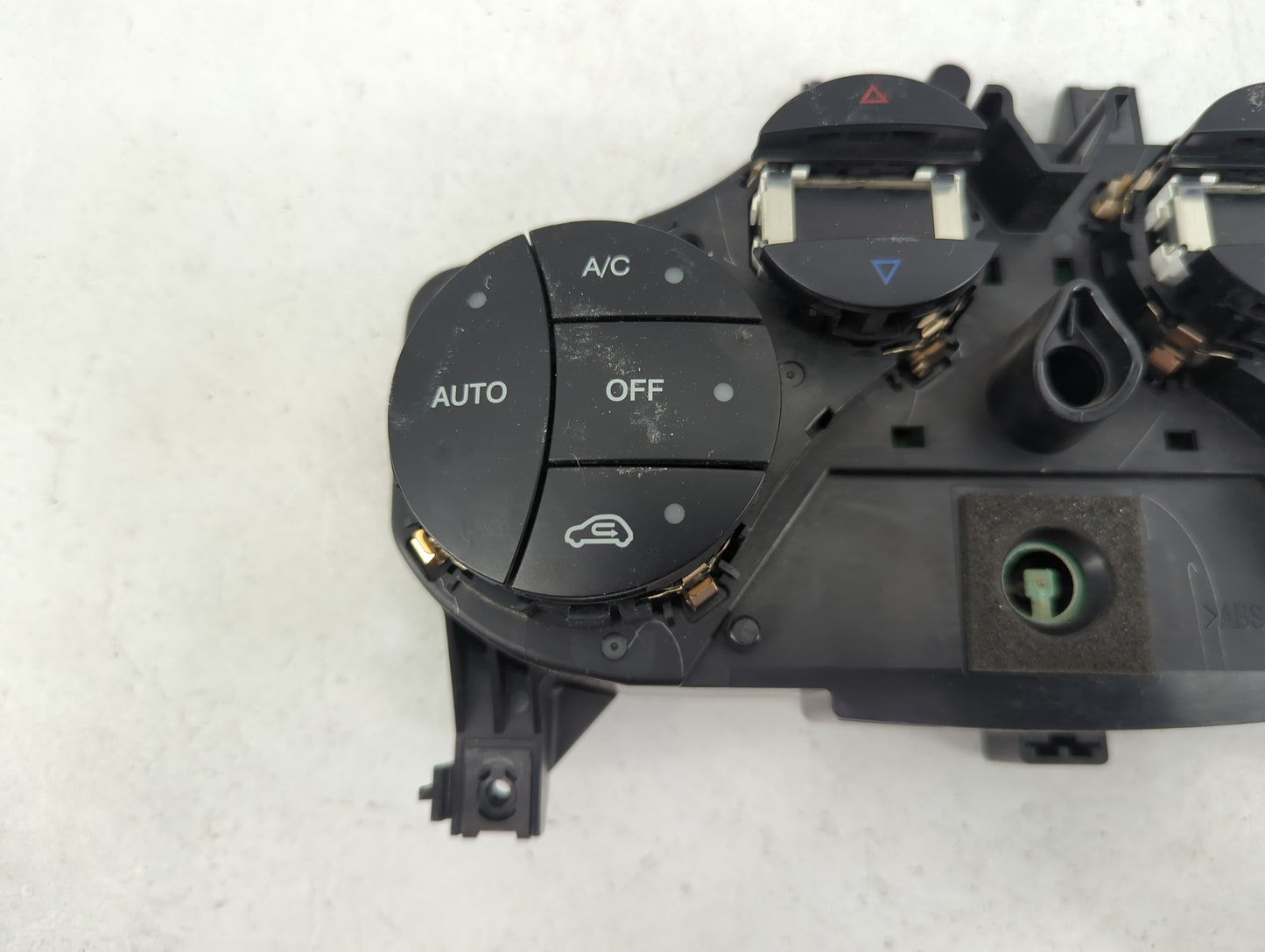 2013-2017 Fiat 500 Climate Control Module Temperature AC/Heater Replacement P/N:P1VH54JXWAG MX237000-5542 Fits OEM Used Auto