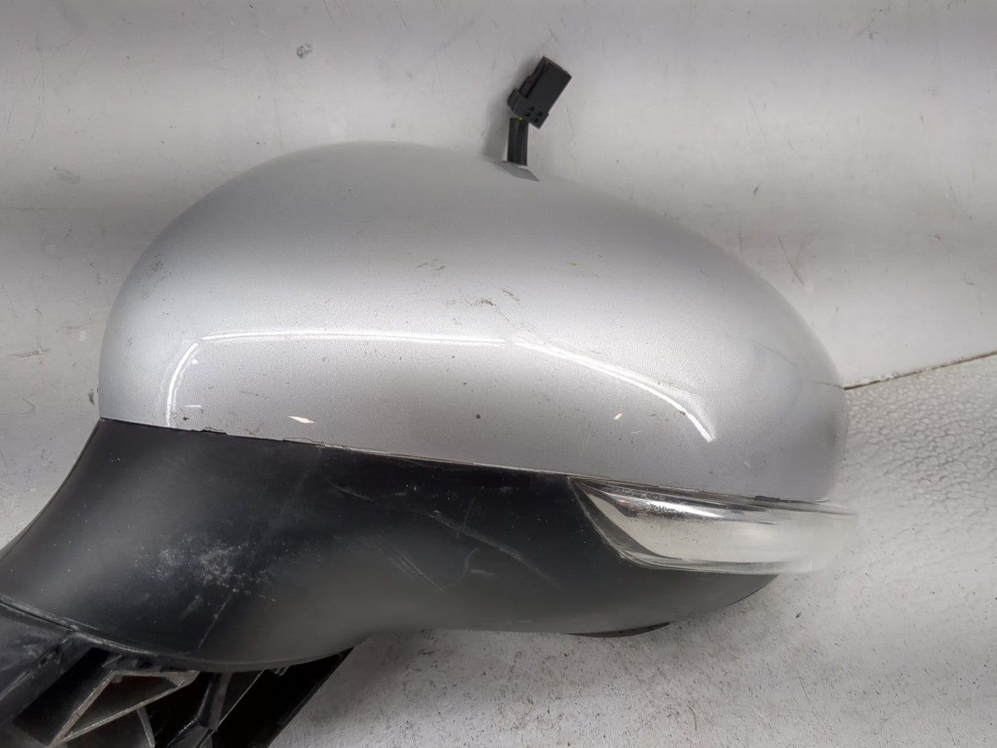 2015 Fiat 500 Driver Side View Mirror - Left Door Mirror OEM Used - Oemusedautoparts1.com