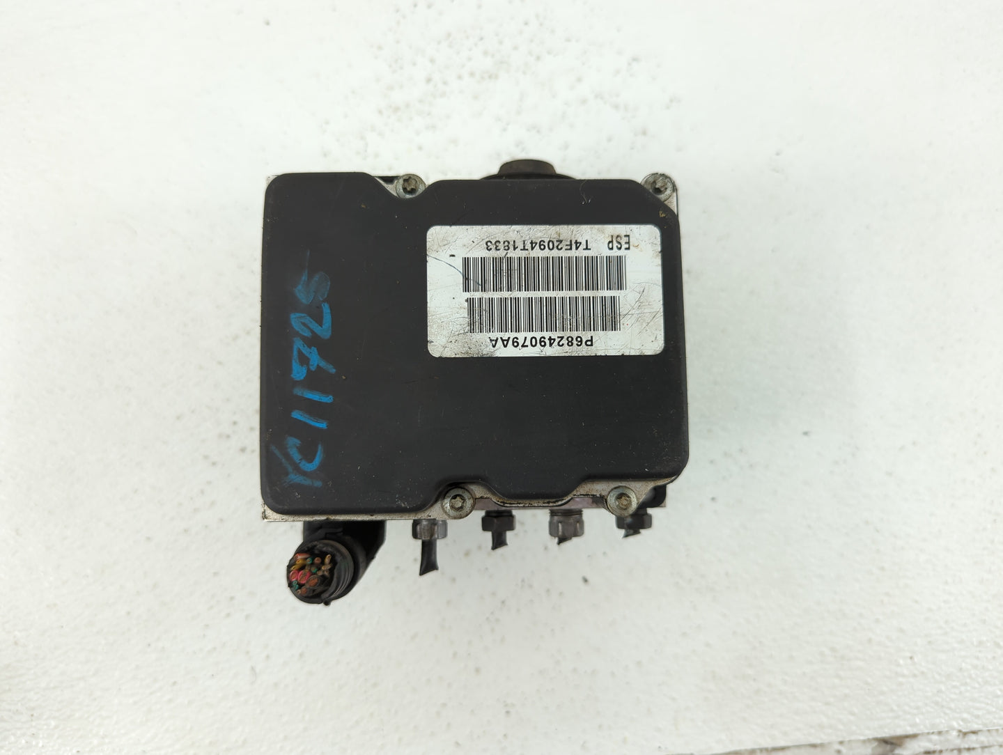 2012-2013 Fiat 500 ABS Pump Control Module Replacement P/N:68249079AA 68073251AG Fits Fits 2012 2013 OEM Used Auto Parts - O