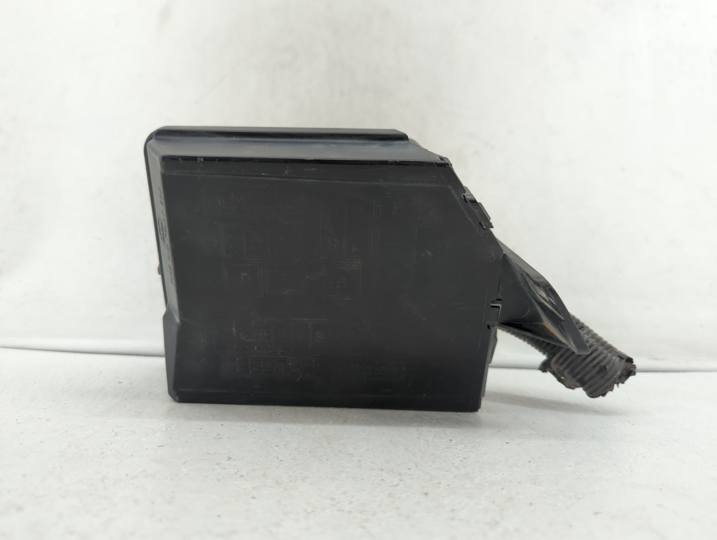 2012-2017 Fiat 500 Fusebox Fuse Box Panel Relay Module Fits Fits 2012 2013 2014 2015 2016 2017 OEM Used Auto Parts - Oemused