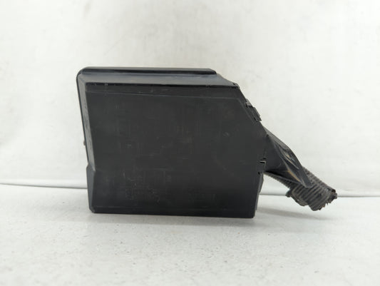 2012-2017 Fiat 500 Fusebox Fuse Box Panel Relay Module Fits Fits 2012 2013 2014 2015 2016 2017 OEM Used Auto Parts - Oemused