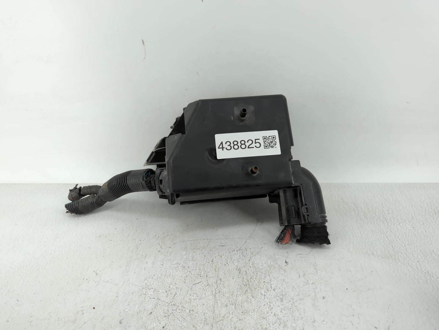 2012-2017 Fiat 500 Fusebox Fuse Box Panel Relay Module P/N:53100999 Fits Fits 2012 2013 2014 2015 2016 2017 OEM Used Auto Pa