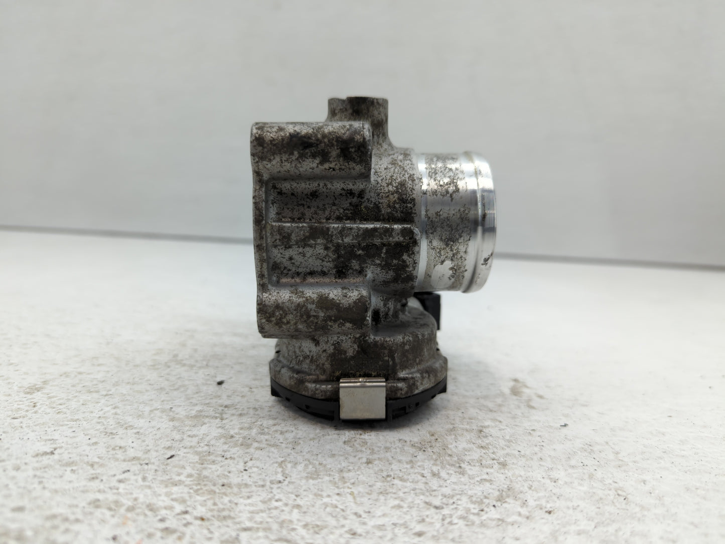 2012-2017 Fiat 500 Throttle Body P/N:0 280 750 568 Fits Fits 2012 2013 2014 2015 2016 2017 OEM Used Auto Parts - Oemusedauto