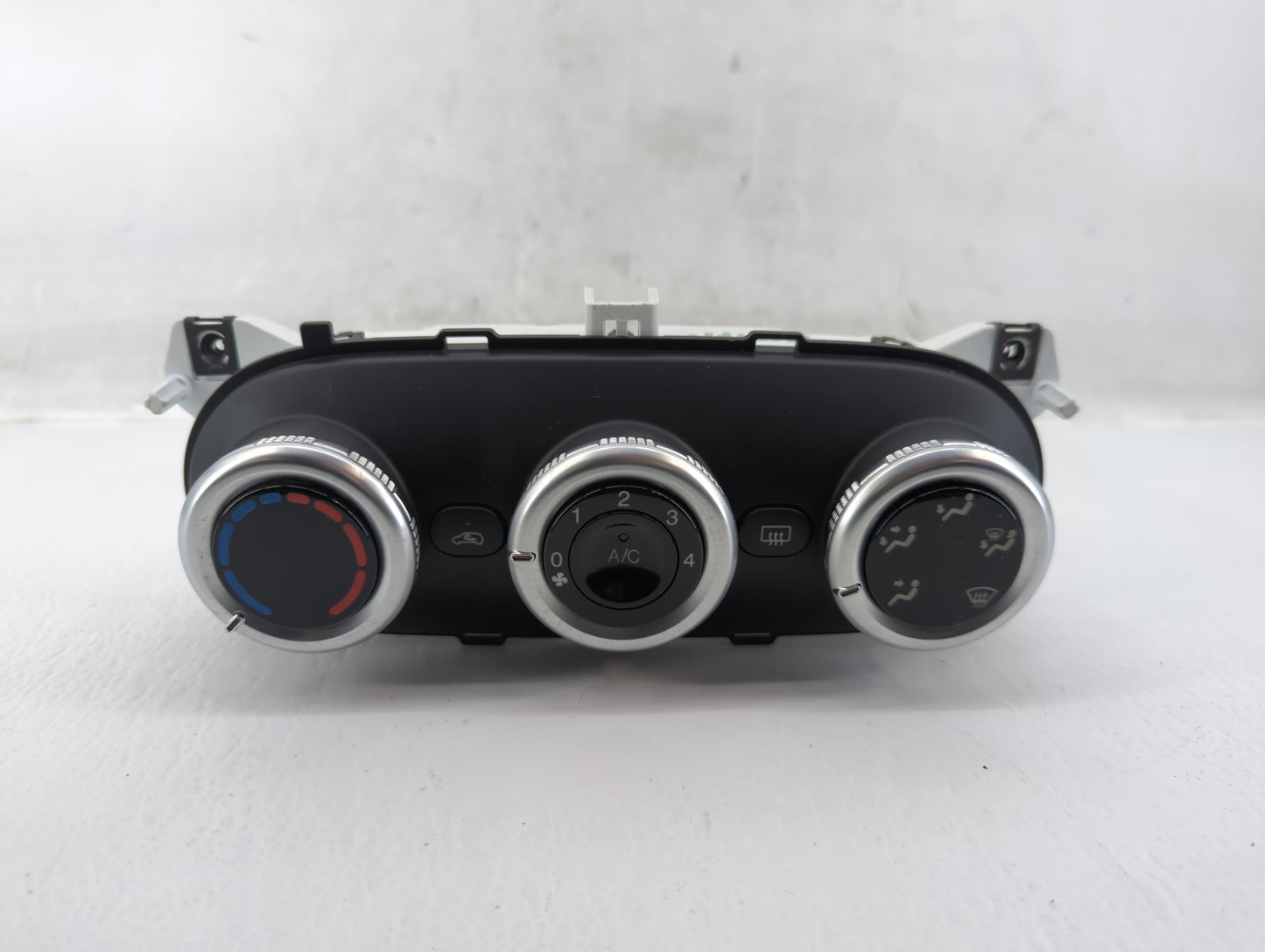 2015 Fiat 500 Climate Control Module Temperature AC/Heater Replacement P/N:735613726 Fits OEM Used Auto Parts - Oemusedautop