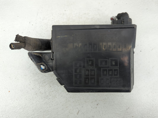 2012-2017 Fiat 500 Fusebox Fuse Box Panel Relay Module P/N:53100999 Fits Fits 2012 2013 2014 2015 2016 2017 OEM Used Auto Pa