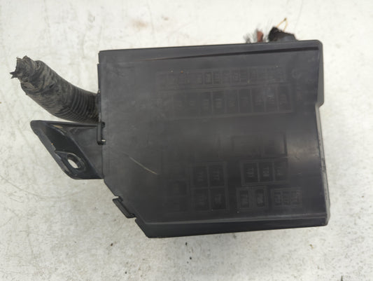 2012-2017 Fiat 500 Fusebox Fuse Box Panel Relay Module P/N:53100999 Fits Fits 2012 2013 2014 2015 2016 2017 OEM Used Auto Pa