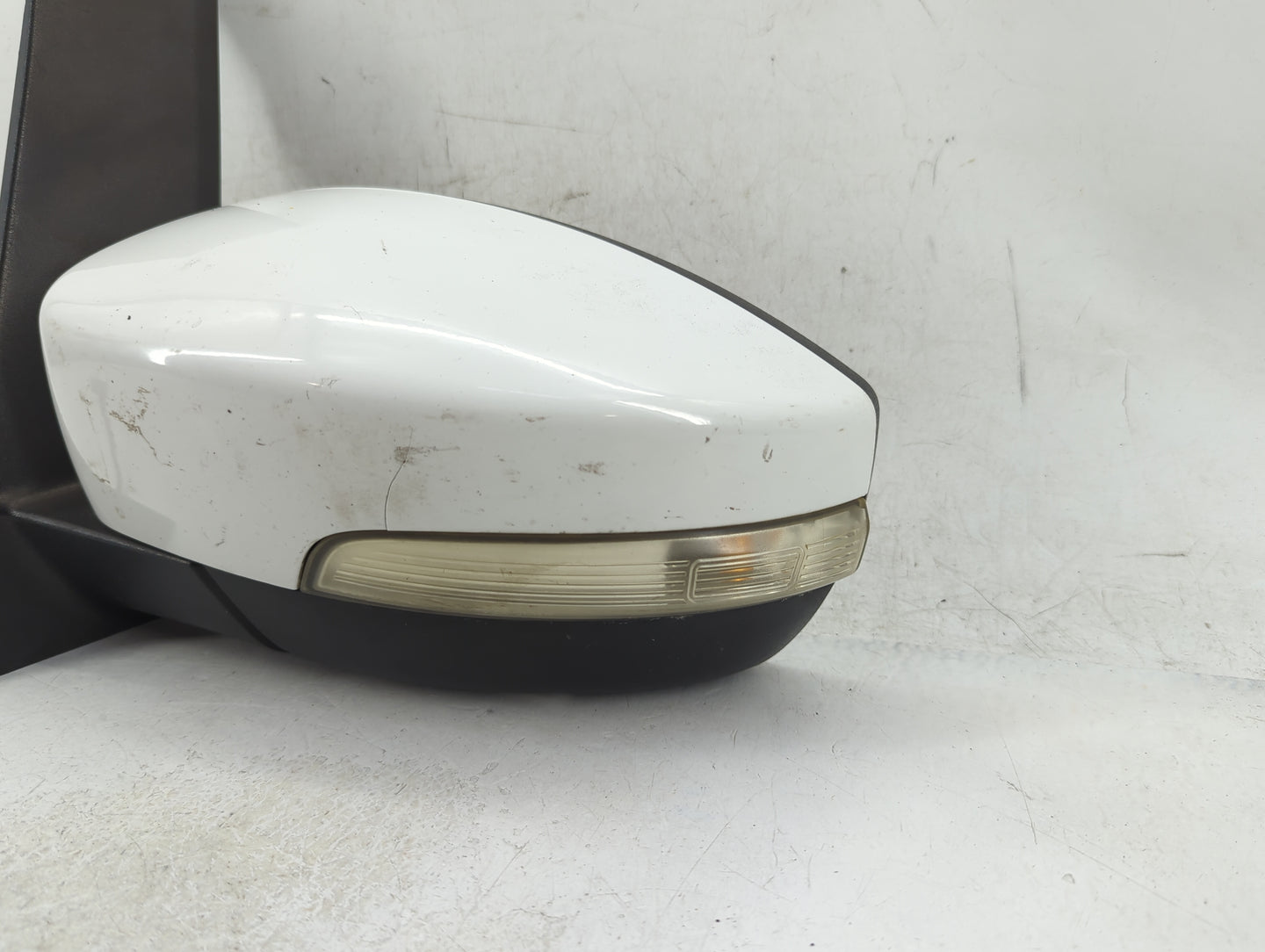 2013-2018 Ford C-Max Driver Side View Mirror - Left Door Mirror OEM Used - Oemusedautoparts1.com