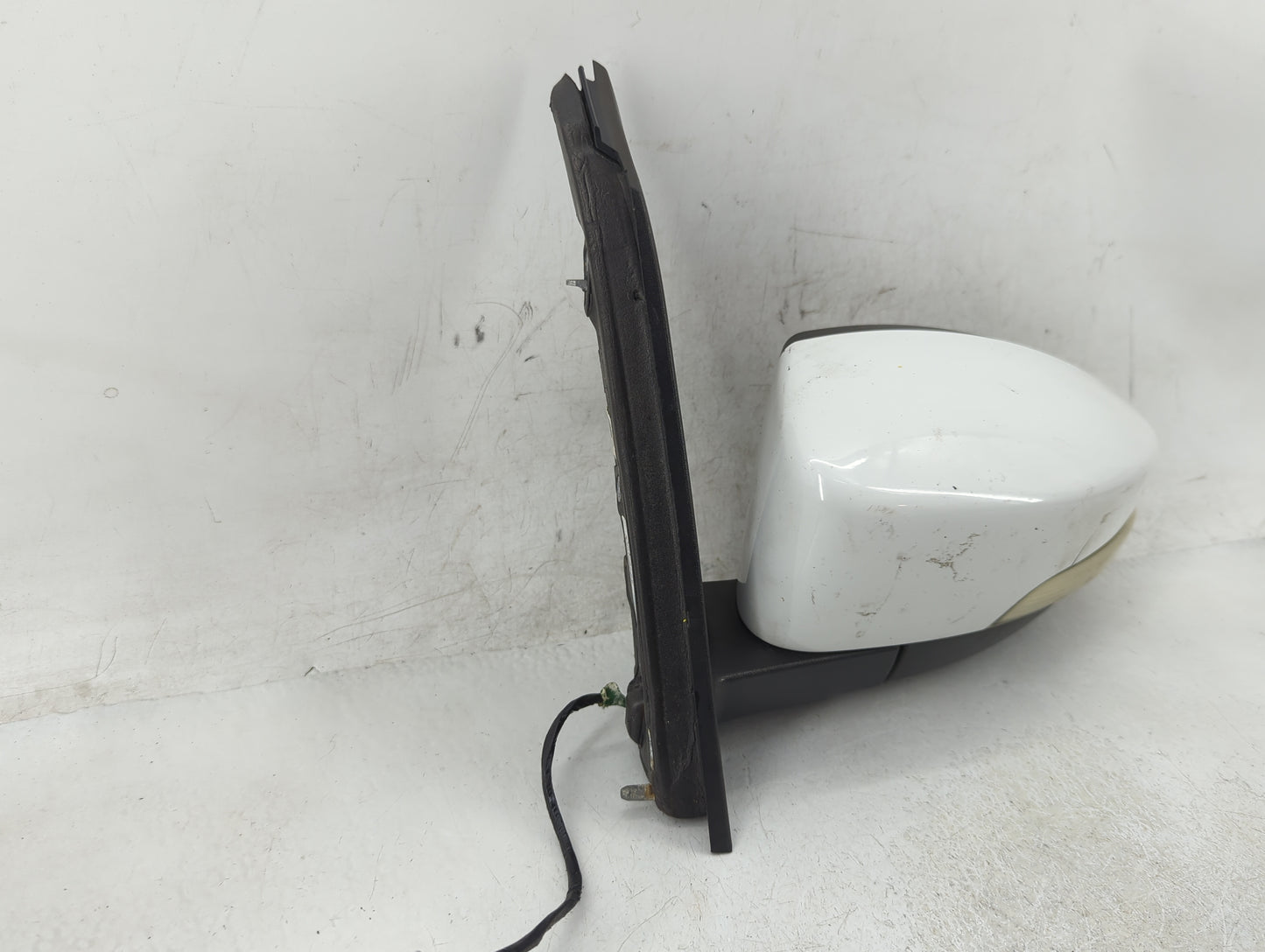 2013-2018 Ford C-Max Driver Side View Mirror - Left Door Mirror OEM Used - Oemusedautoparts1.com