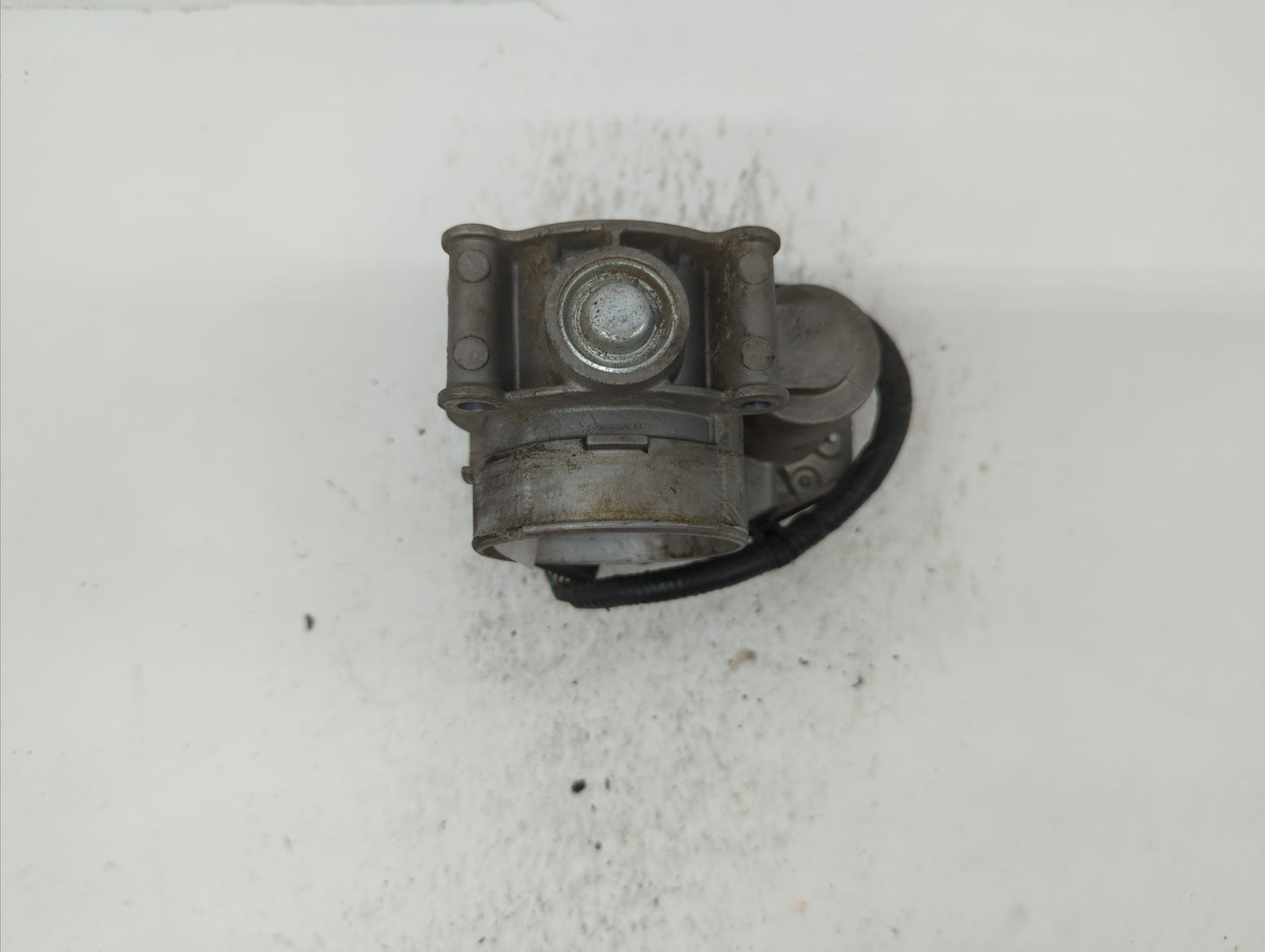 2013-2018 Ford C-Max Throttle Body P/N:DS7E-9F991-AK DS7E-9F991-AD Fits Fits 2013 2014 2015 2016 2017 2018 2019 2020 OEM Use