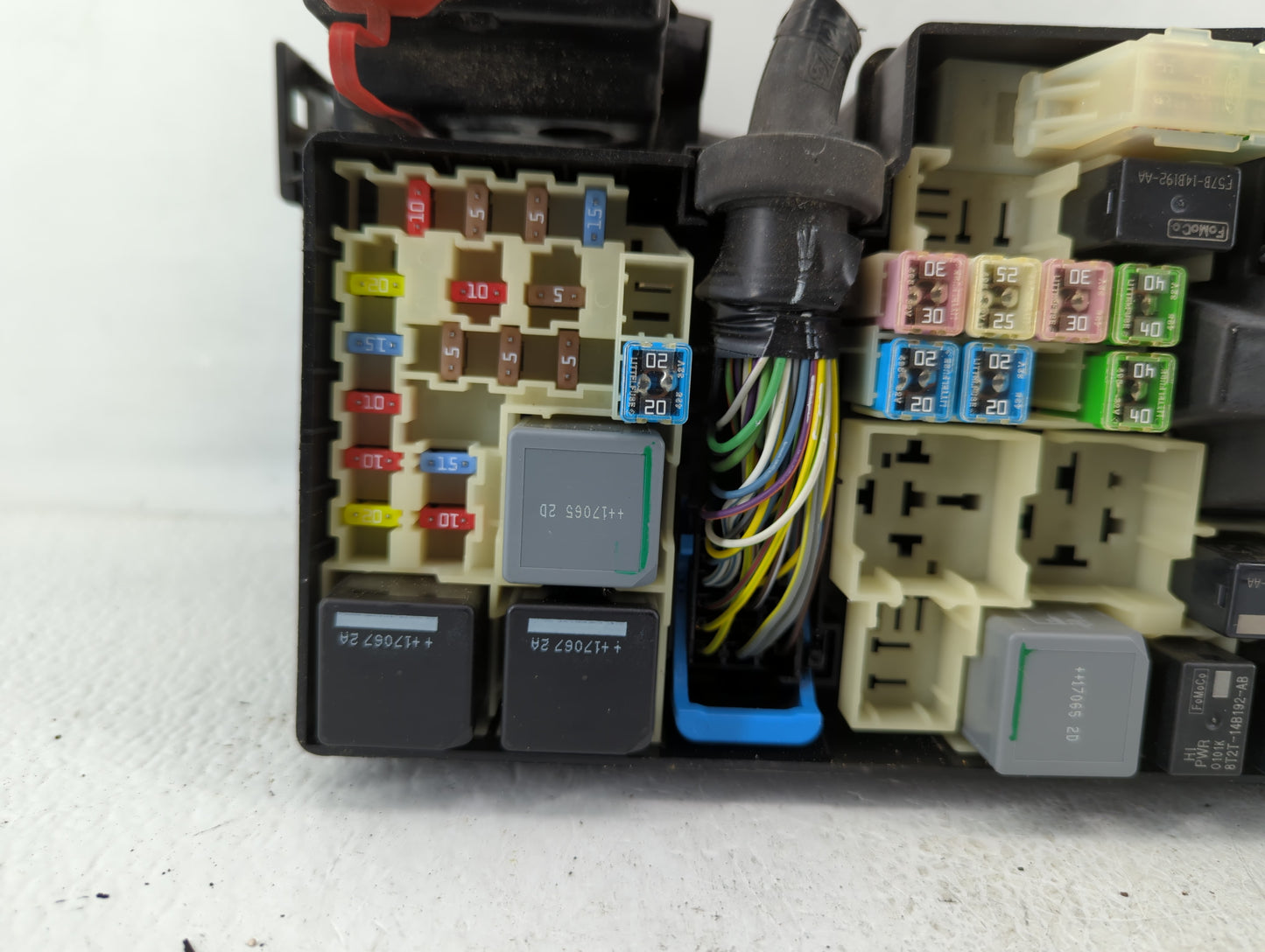 2013-2018 Ford C-Max Fusebox Fuse Box Panel Relay Module P/N:1429C-AB HM5T-1429C-AB Fits Fits 2013 2014 2015 2016 2017 2018 