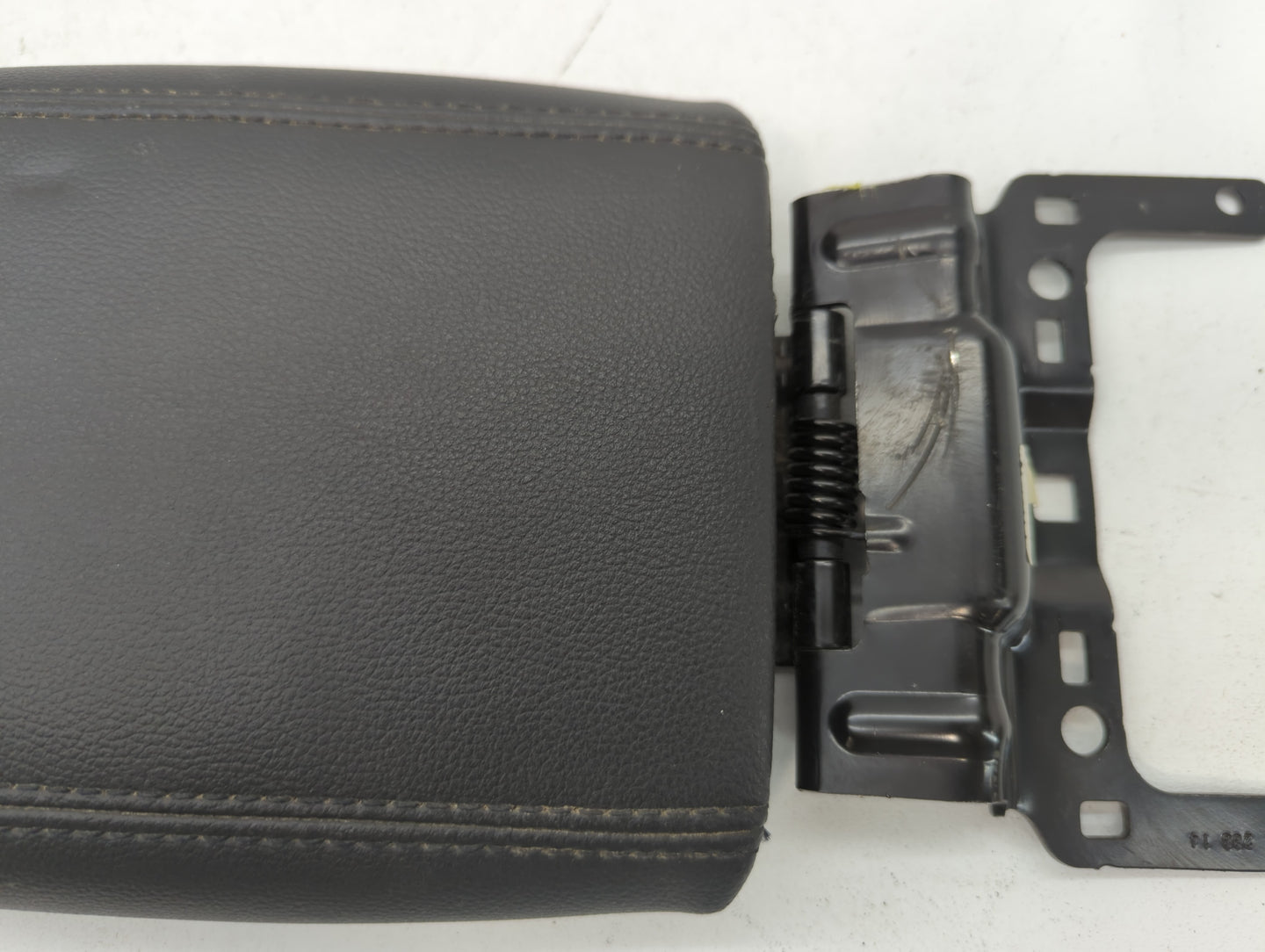 2013-2018 Ford C-max Center Console Armrest Cover Lid - Oemusedautoparts1.com