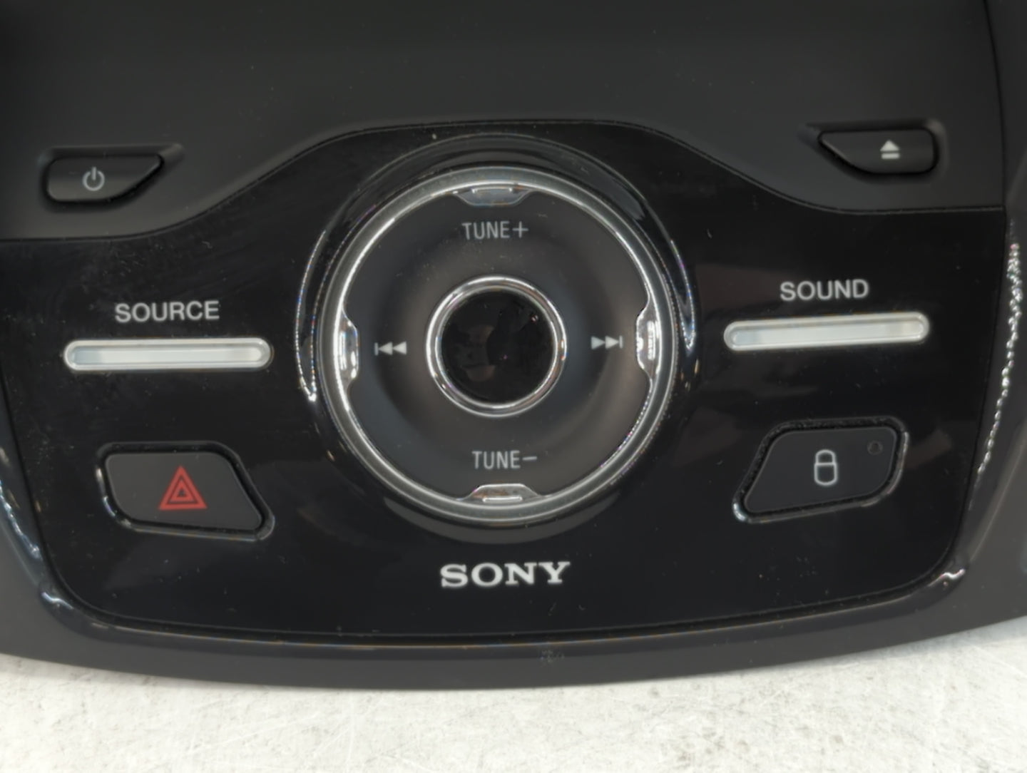 2013-2016 Ford C-Max Radio AM FM Cd Player Receiver Replacement P/N:00035057 0151-696 Fits Fits 2013 2014 2015 2016 OEM Used