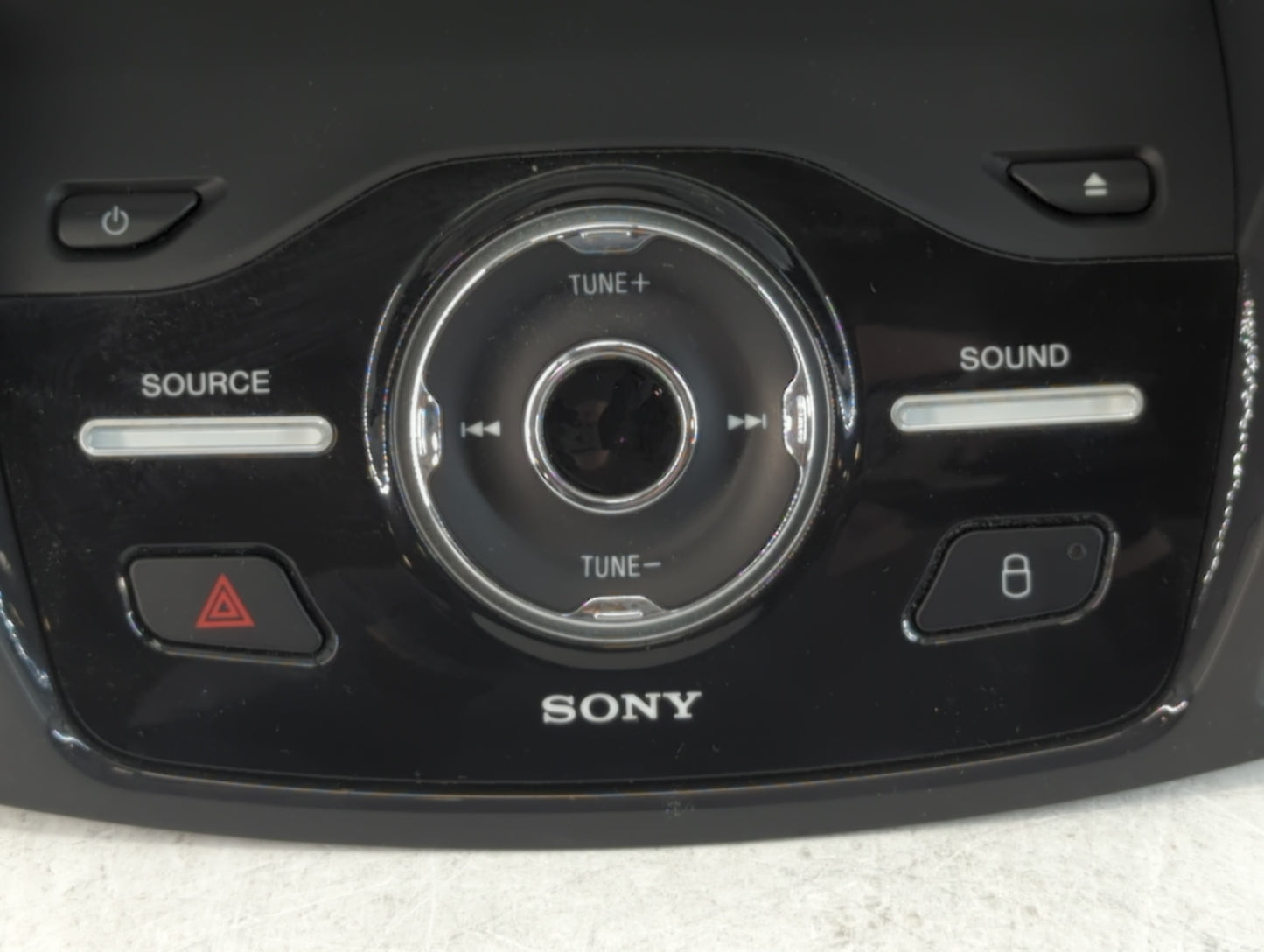 2013-2016 Ford C-Max Radio AM FM Cd Player Receiver Replacement P/N:00035057 0151-696 Fits Fits 2013 2014 2015 2016 OEM Used