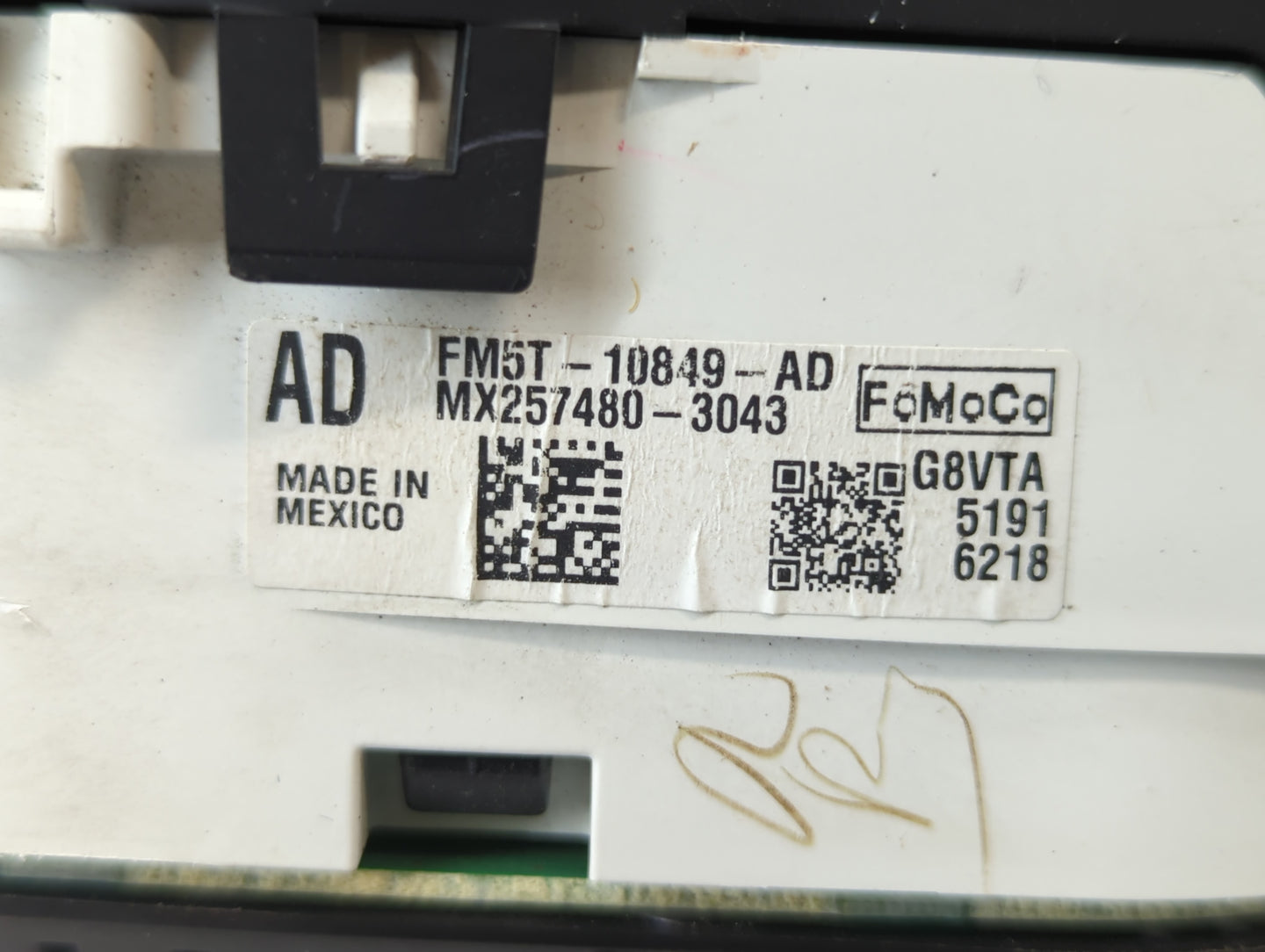 2015-2018 Ford C-Max Instrument Cluster Speedometer Gauges Fits Fits 2015 2016 2017 2018 OEM Used Auto Parts - Oemusedautopa