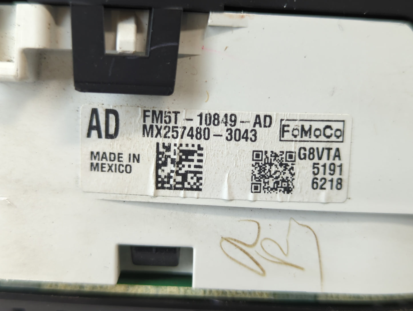 2015-2018 Ford C-Max Instrument Cluster Speedometer Gauges Fits Fits 2015 2016 2017 2018 OEM Used Auto Parts - Oemusedautopa