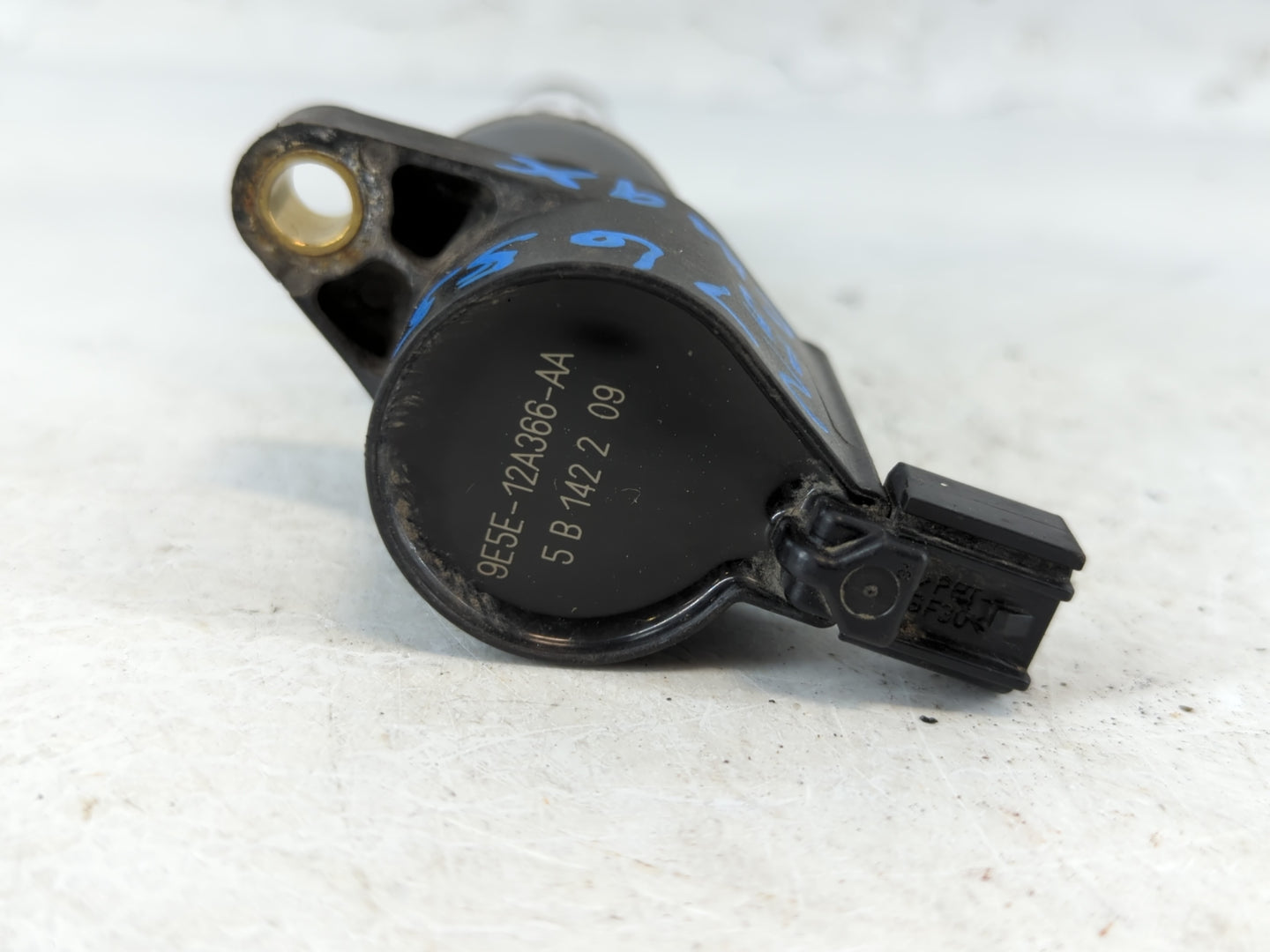 2013-2018 Ford C-max Ignition Coil Igniter Pack - Oemusedautoparts1.com