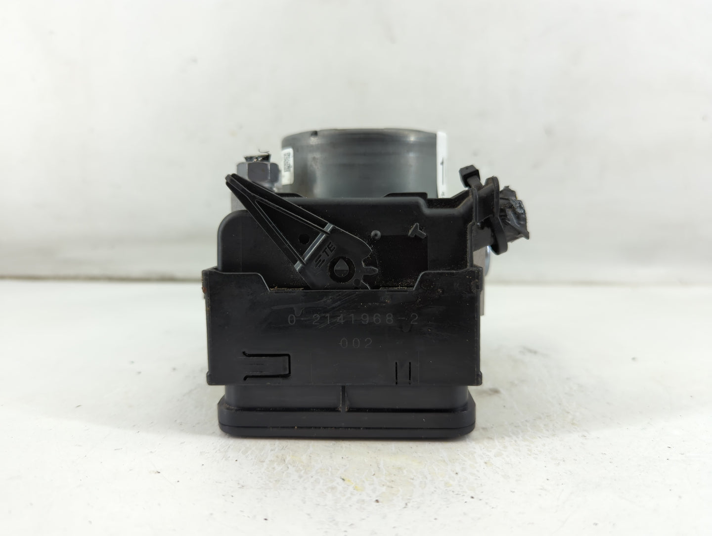2015-2018 Ford Edge ABS Pump Control Module Replacement P/N:F2GC-2C405-AG Fits Fits 2015 2016 2017 2018 OEM Used Auto Parts 