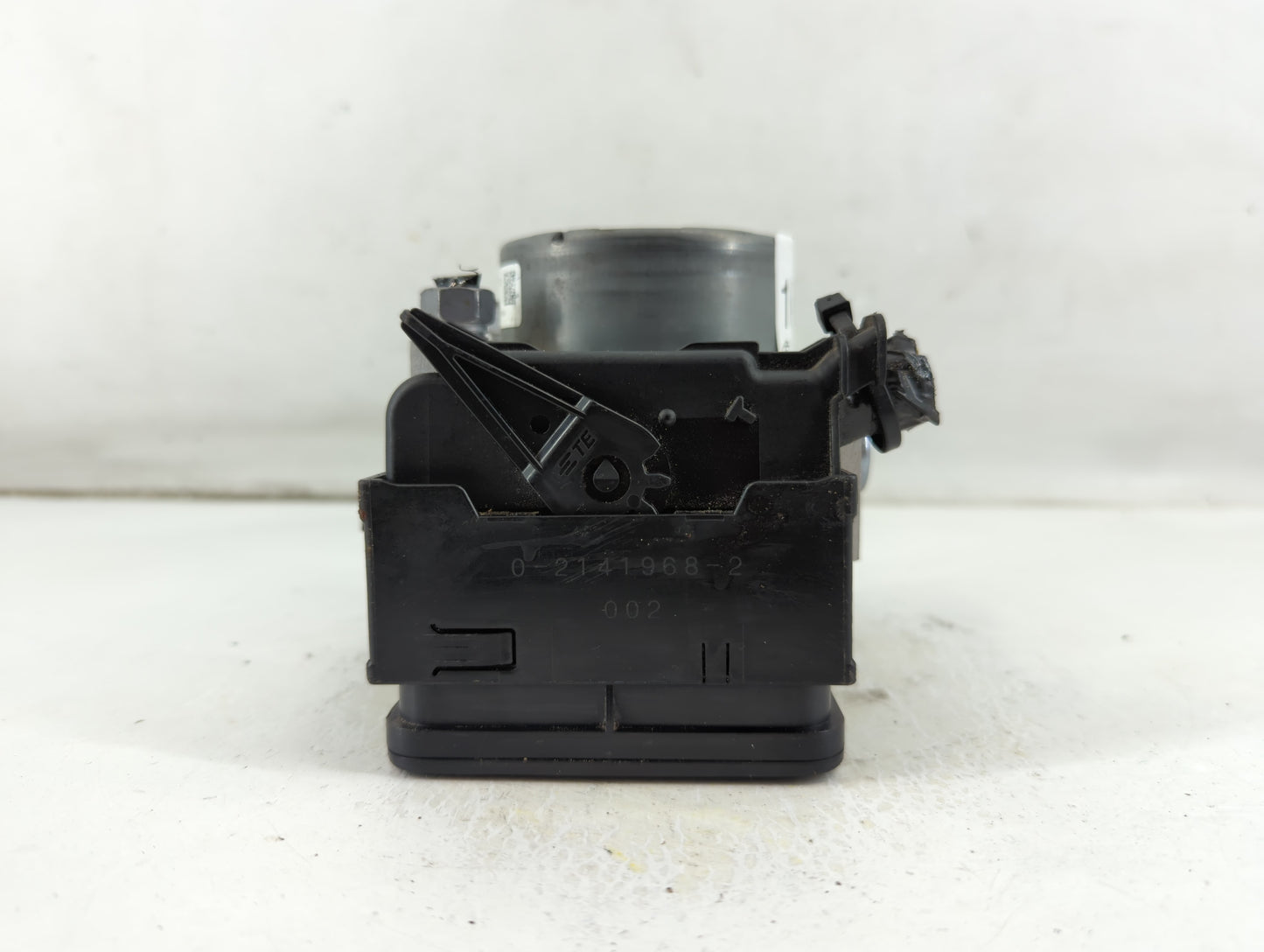 2015-2018 Ford Edge ABS Pump Control Module Replacement P/N:F2GC-2C405-AG Fits Fits 2015 2016 2017 2018 OEM Used Auto Parts 