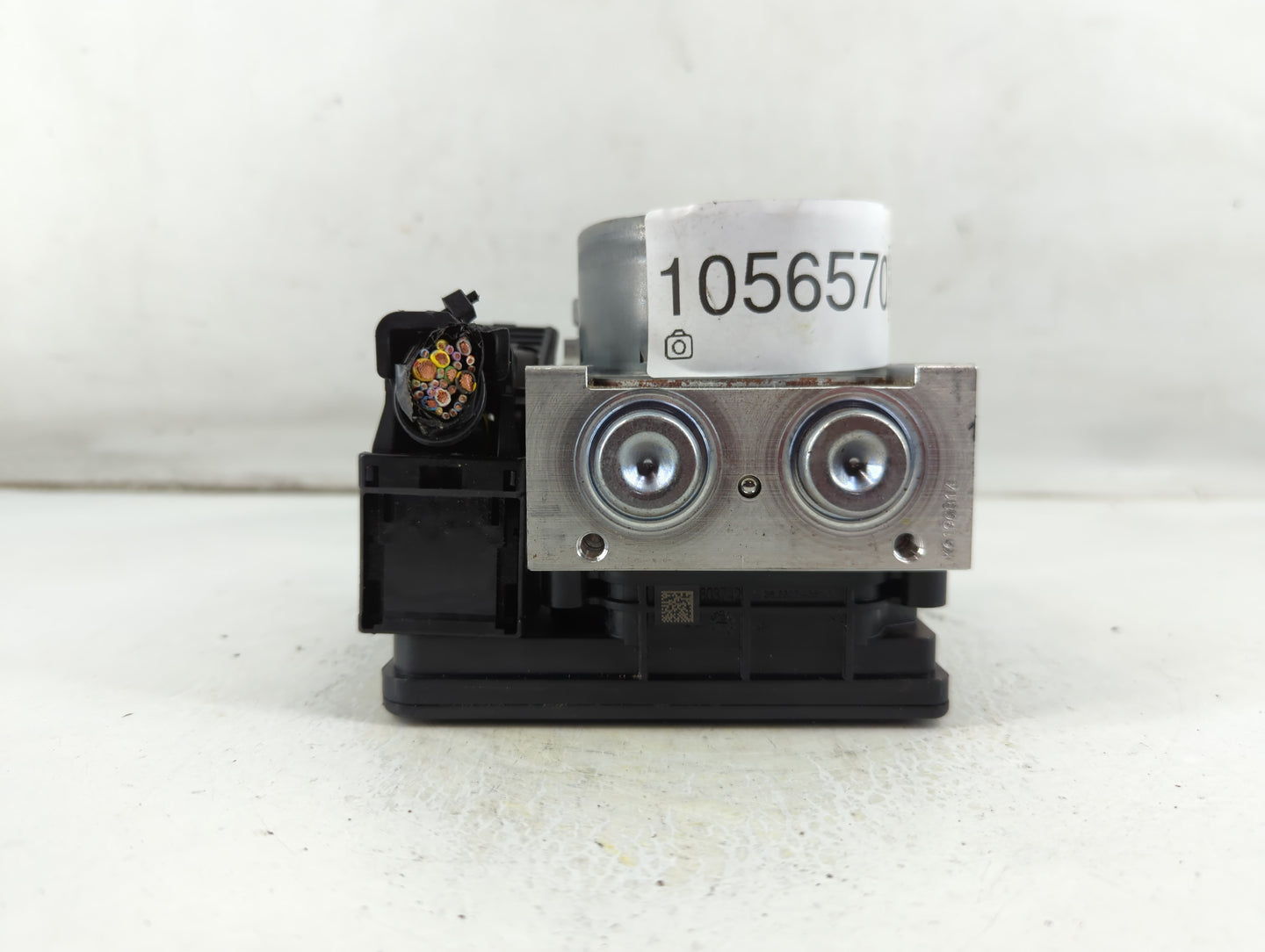 2015-2018 Ford Edge ABS Pump Control Module Replacement P/N:F2GC-2C405-AG Fits Fits 2015 2016 2017 2018 OEM Used Auto Parts 