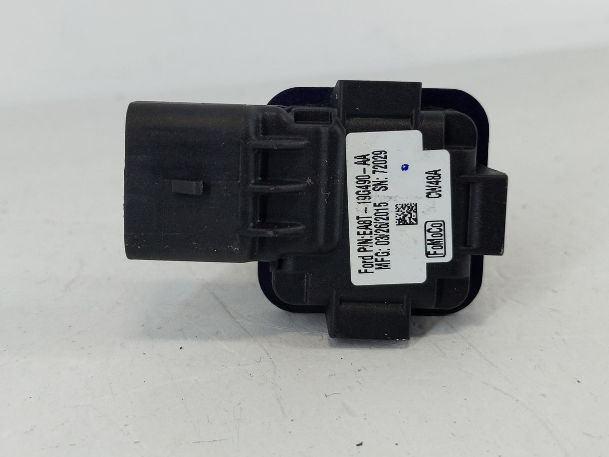 2015 Ford Edge Liftgate Mounted Rear View Camera - Oemusedautoparts1.com