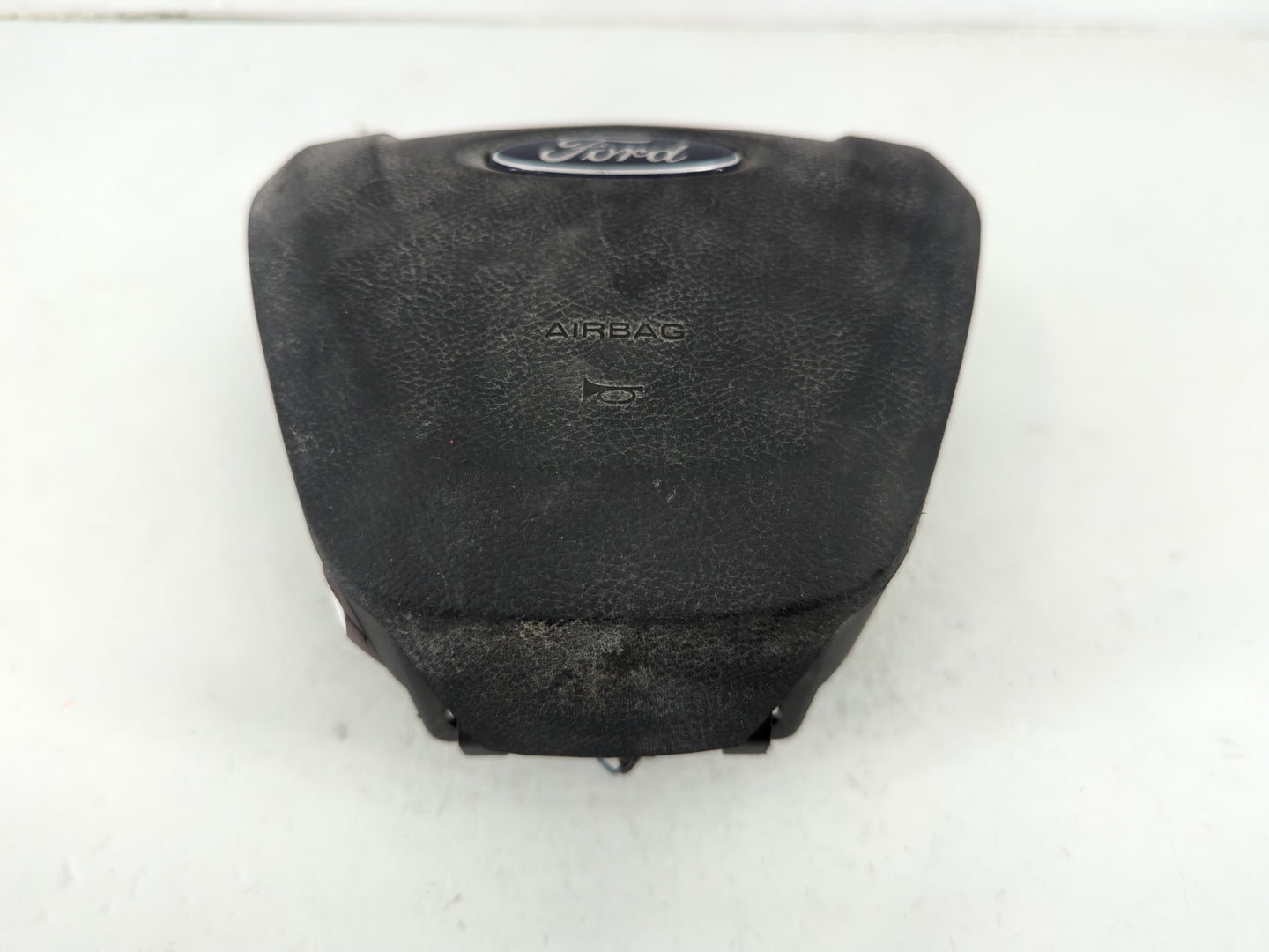 2015-2020 Ford Edge Air Bag Driver Left Steering Wheel Mounted Fits Fits 2015 2016 2017 2018 2019 2020 OEM Used Auto Parts -