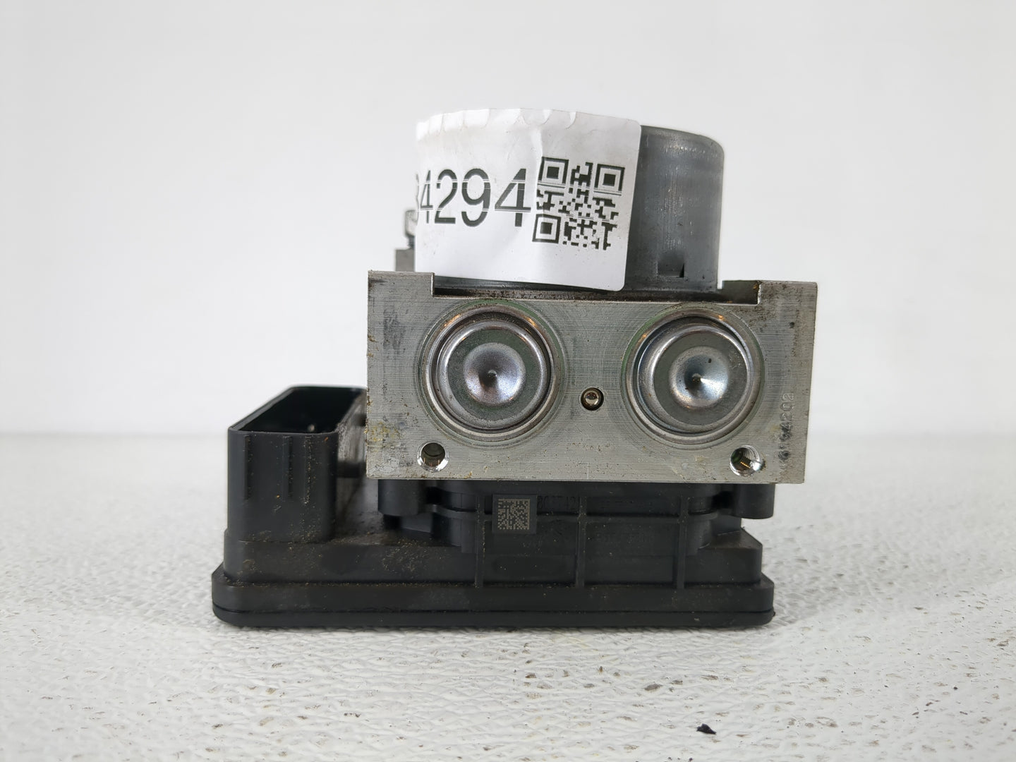 2015-2018 Ford Edge ABS Pump Control Module Replacement P/N:F2GC-2C405-AF Fits Fits 2015 2016 2017 2018 OEM Used Auto Parts 