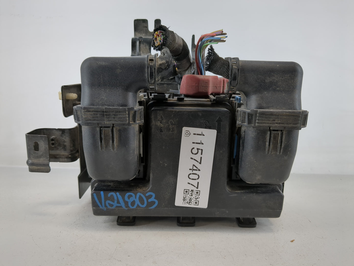 2015-2018 Ford Edge Fusebox Fuse Box Panel Relay Module P/N:G2GT-14A075 AA Fits Fits 2015 2016 2017 2018 OEM Used Auto Parts