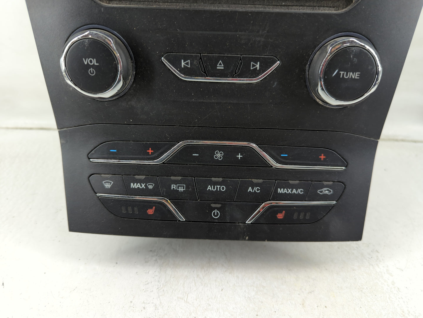 2015-2018 Ford Edge Radio Control Panel - Oemusedautoparts1.com