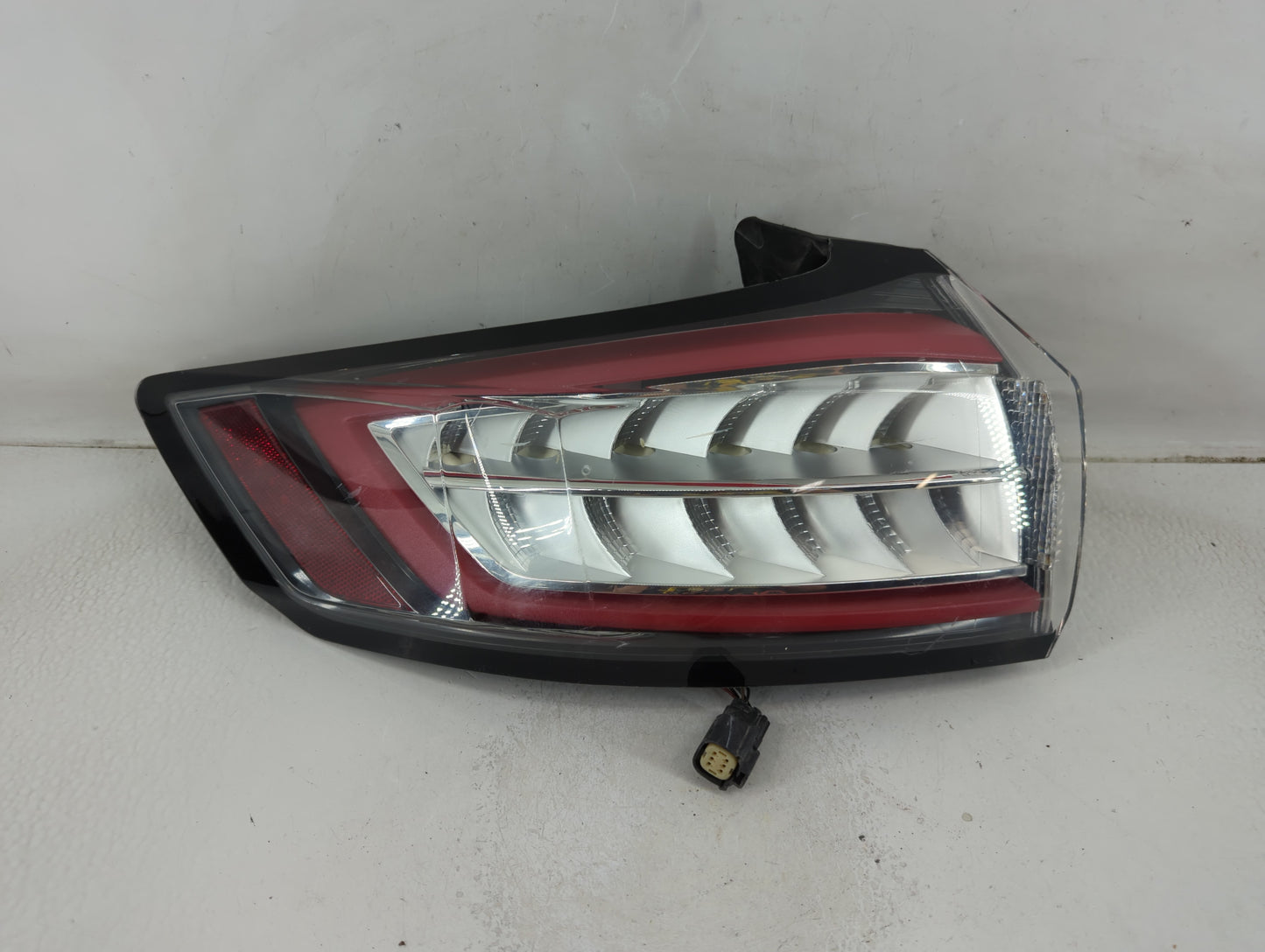 2015-2018 Ford Edge Tail Light Assembly Passenger Right OEM Fits Fits 2015 2016 2017 2018 OEM Used Auto Parts - Oemusedautop