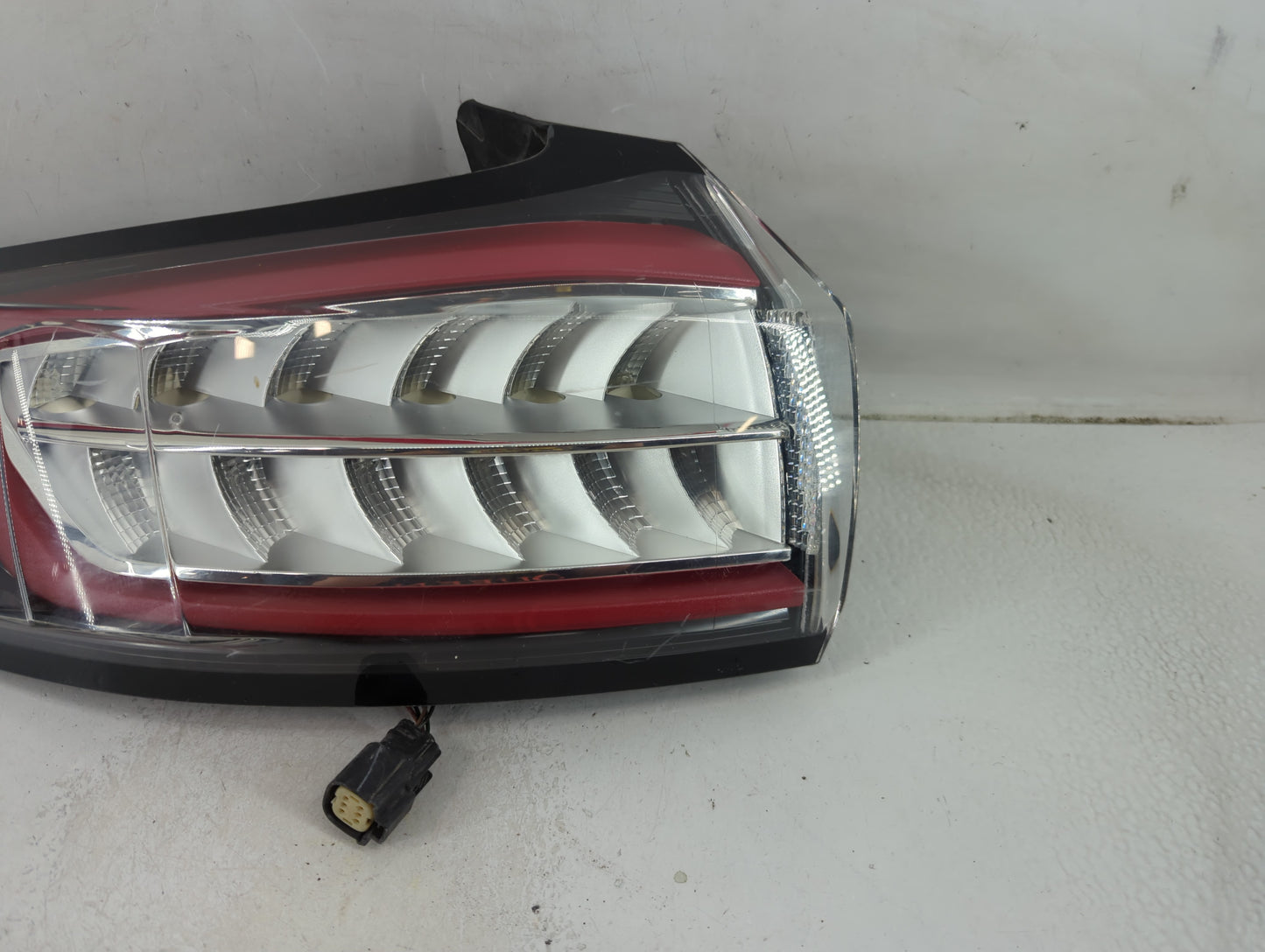 2015-2018 Ford Edge Tail Light Assembly Passenger Right OEM Fits Fits 2015 2016 2017 2018 OEM Used Auto Parts - Oemusedautop