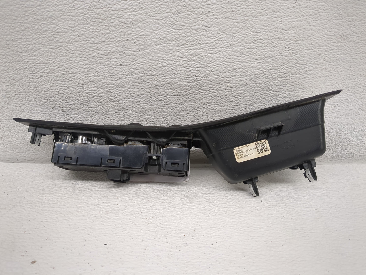 2015-2016 Ford Edge Master Power Window Switch Replacement Driver Side Left P/N:FT4B 14A564 Fits OEM Used Auto Parts - Oemus