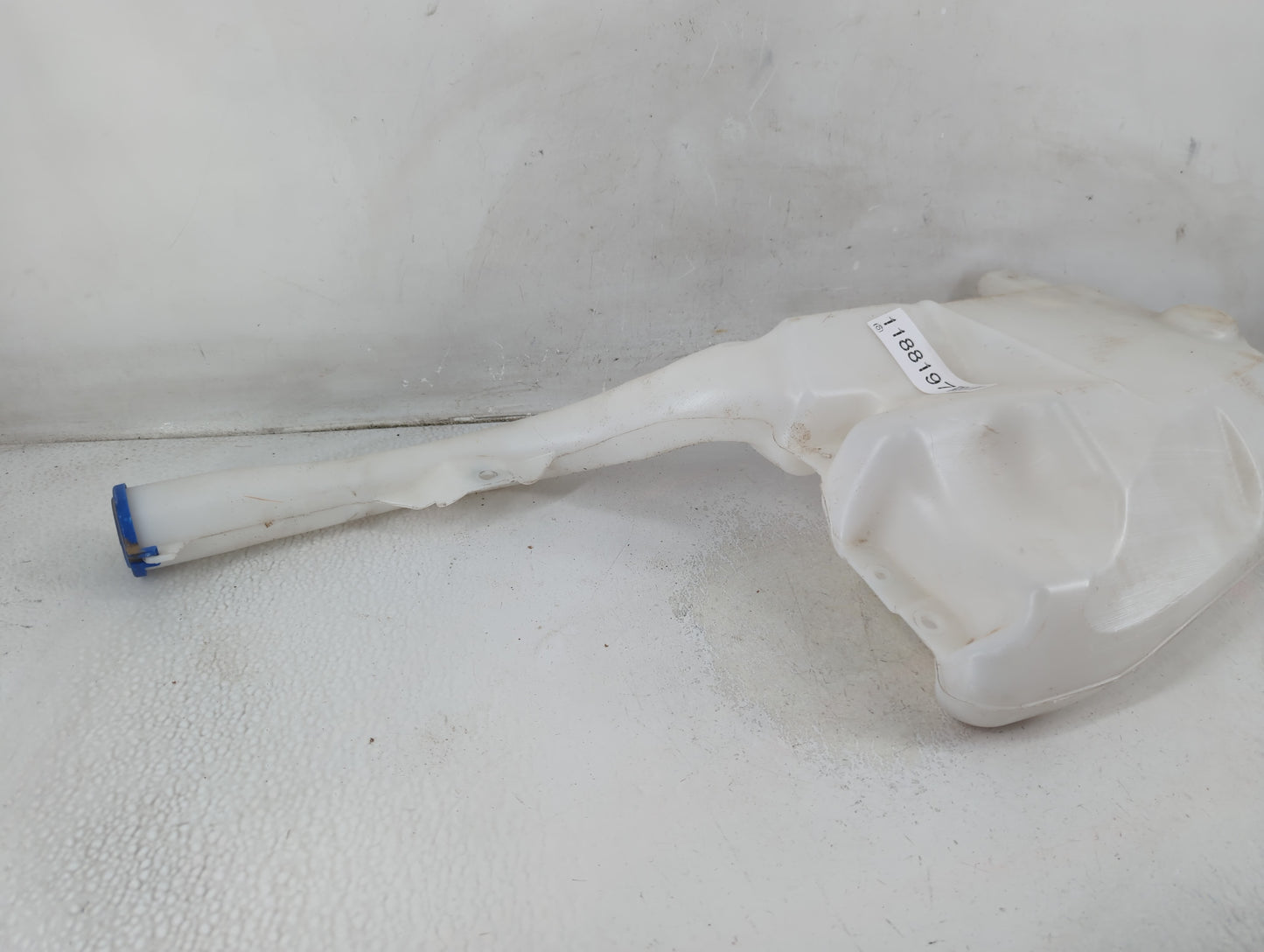2015-2015 Ford Edge Windshield Washer Fluid Reservoir Bottle Oem - Oemusedautoparts1.com