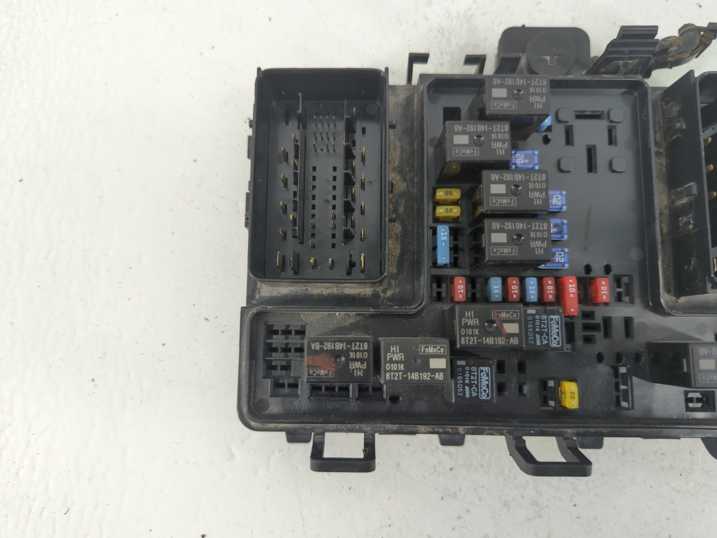 2015-2018 Ford Edge Fusebox Fuse Box Panel Relay Module P/N:G2GT14A075AA Fits Fits 2015 2016 2017 2018 OEM Used Auto Parts -