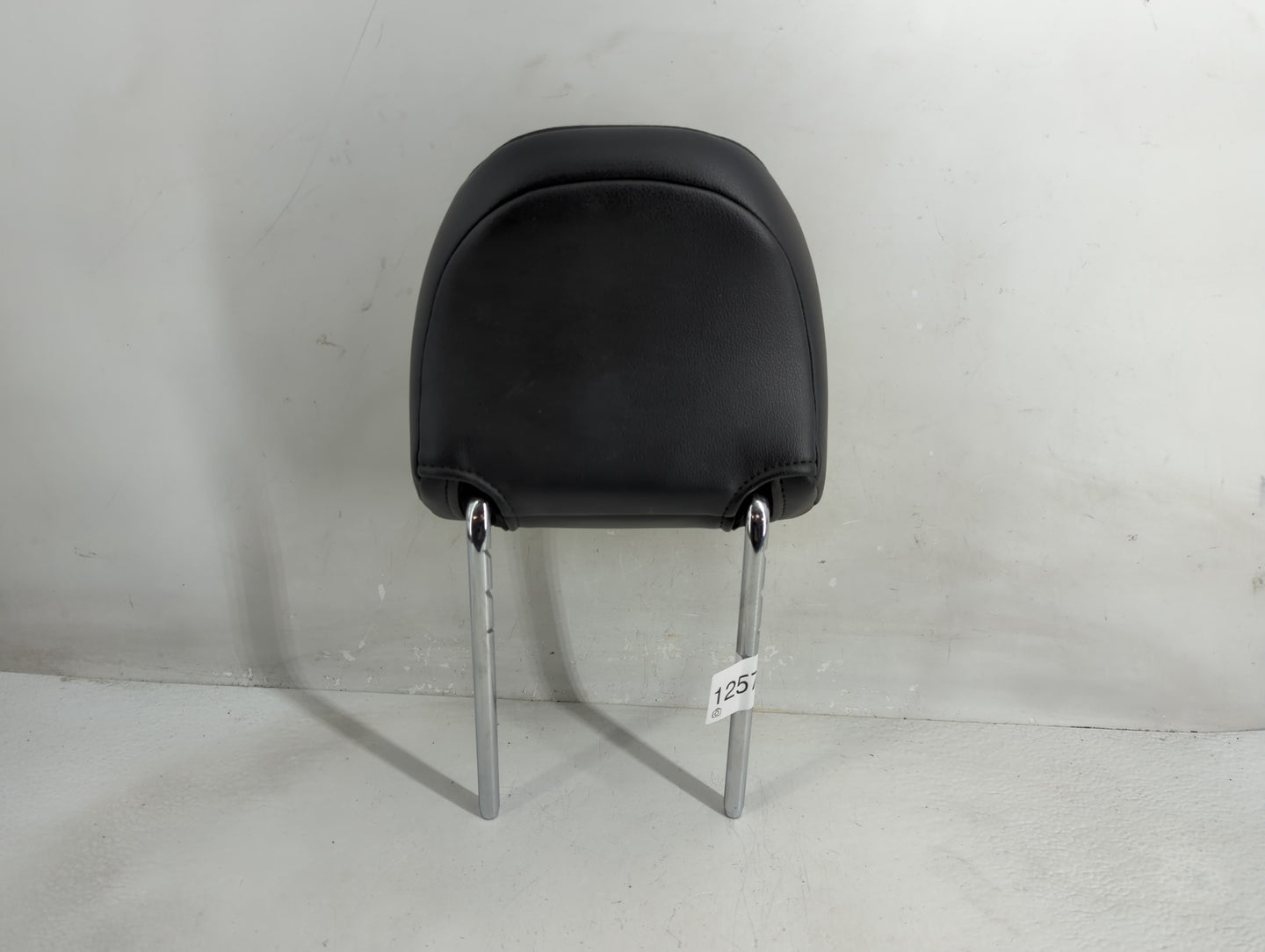 2015-2020 Ford Edge Headrest Head Rest Front Driver Passenger Seat Fits Fits 2015 2016 2017 2018 2019 2020 OEM Used Auto Par