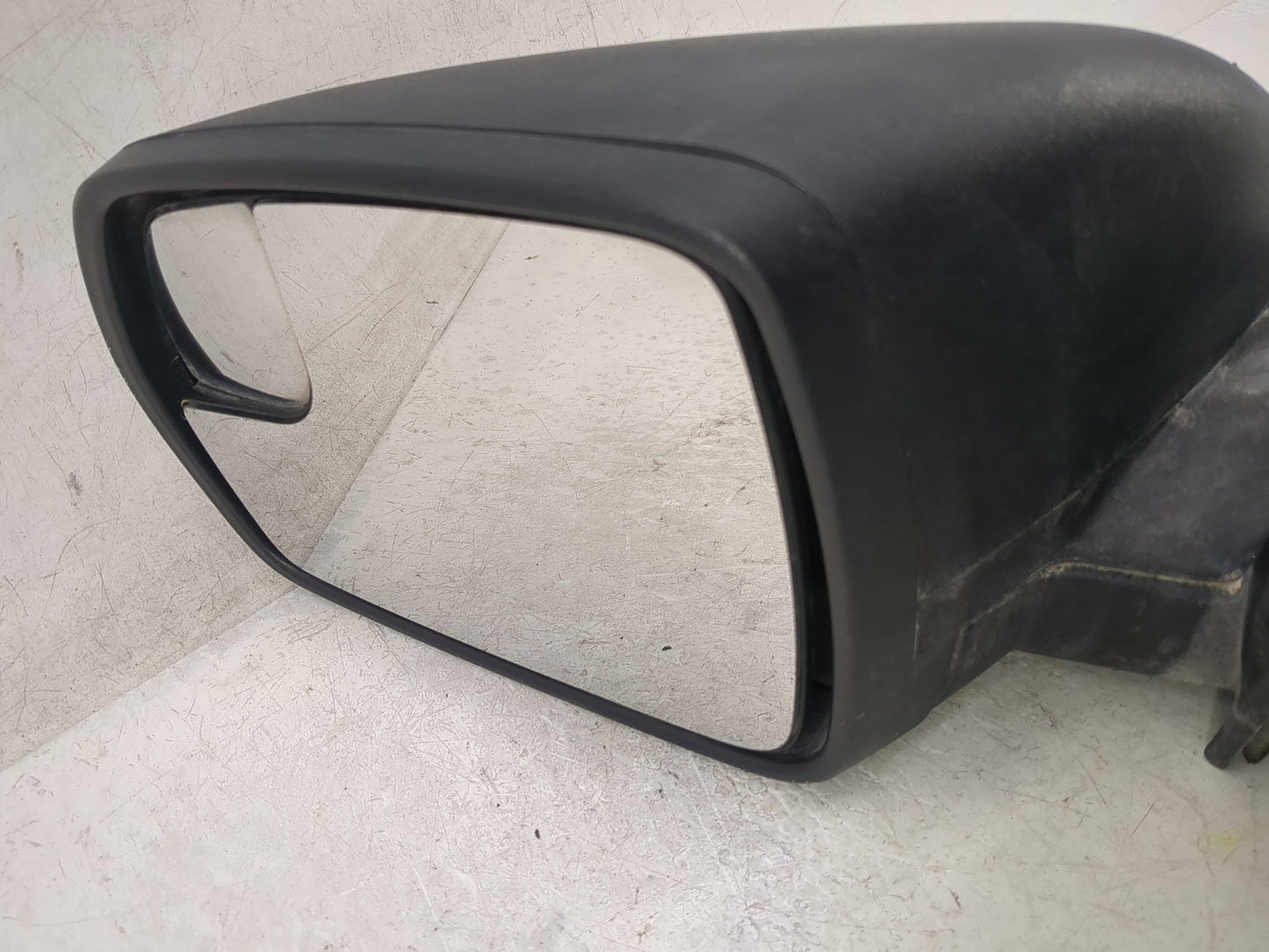 2015-2018 Ford Edge Driver Side View Mirror - Left Door Mirror OEM Used - Oemusedautoparts1.com