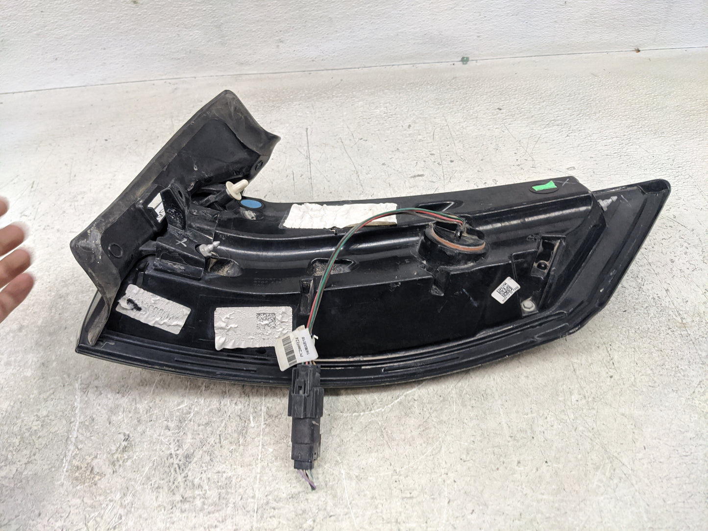 2015-2018 Ford Edge Tail Light Assembly Driver Left OEM P/N:HT4B-13405-D Fits Fits 2015 2016 2017 2018 OEM Used Auto Parts -