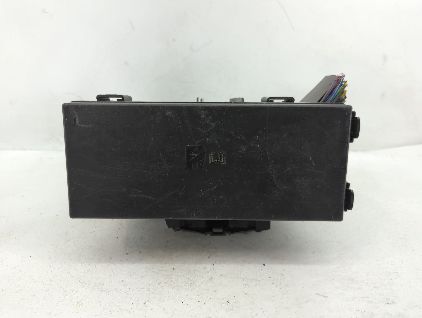 2015-2018 Ford Edge Fusebox Fuse Box Panel Relay Module P/N:BT4T-14A003-AA Fits Fits 2015 2016 2017 2018 OEM Used Auto Parts