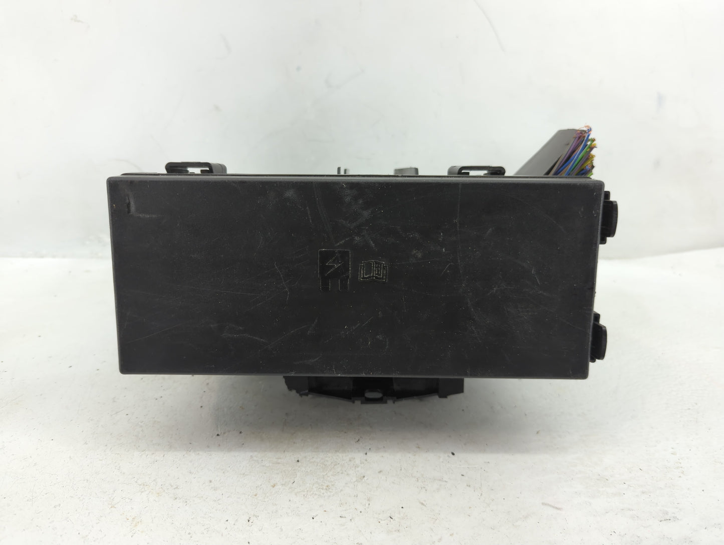 2015-2018 Ford Edge Fusebox Fuse Box Panel Relay Module P/N:BT4T-14A003-AA Fits Fits 2015 2016 2017 2018 OEM Used Auto Parts