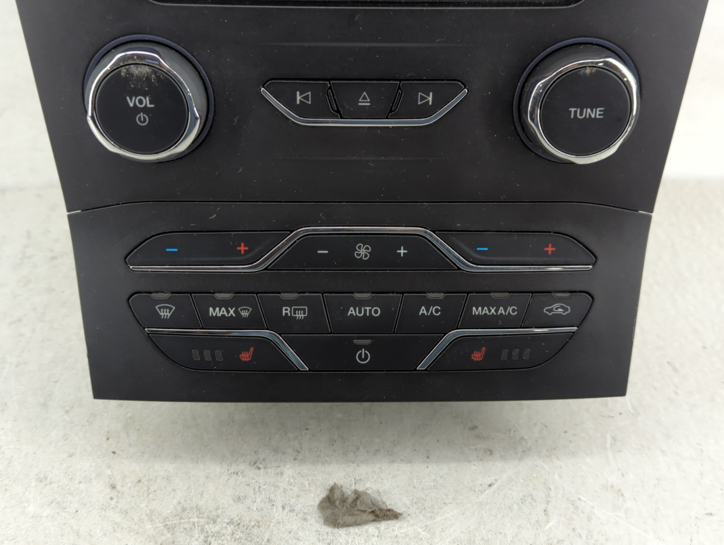 2015-2018 Ford Edge Radio AM FM Cd Player Receiver Replacement P/N:FT4T-18E245-BJ Fits Fits 2015 2016 2017 2018 OEM Used Aut