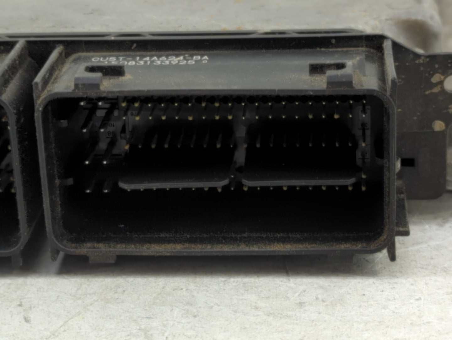 2015-2018 Ford Edge PCM Engine Control Computer ECU ECM PCU OEM P/N:F2GA-12A650-AEF 0 261 S14 985 Fits OEM Used Auto Parts -