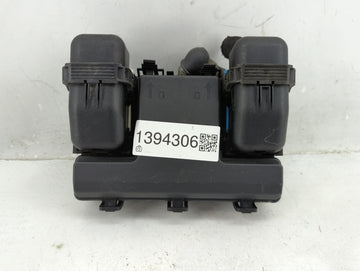 2015-2018 Ford Edge Fusebox Fuse Box Panel Relay Module P/N:F2GT14A067 Fits Fits 2015 2016 2017 2018 OEM Used Auto Parts - O