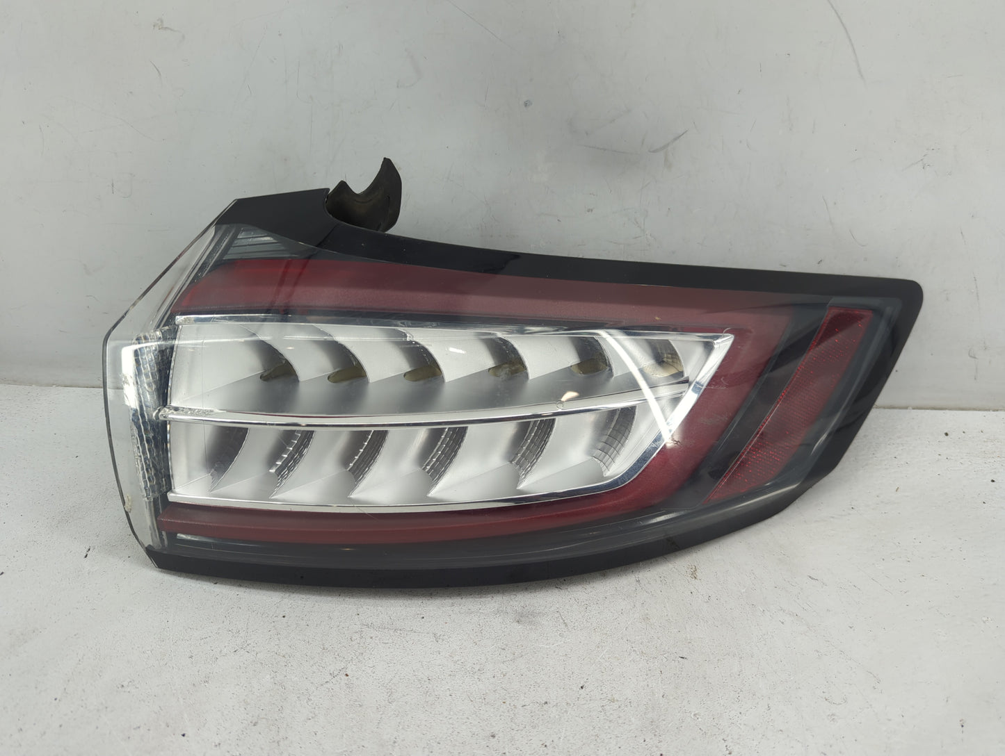 2015-2018 Ford Edge Tail Light Assembly Passenger Right OEM P/N:FT4B-13404-D FT4B-13404-C Fits Fits 2015 2016 2017 2018 OEM 